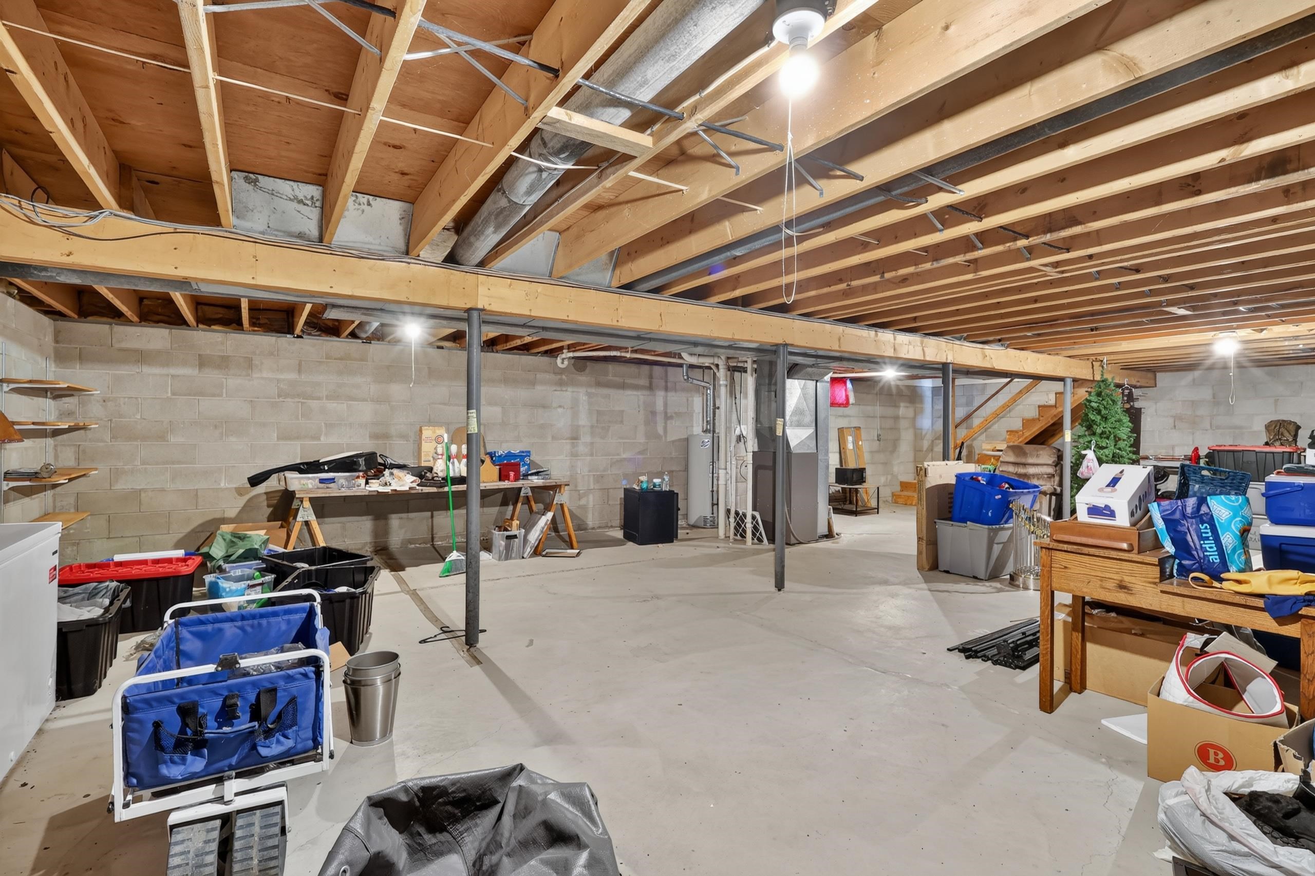 2711 Norton Street Property Photo 20