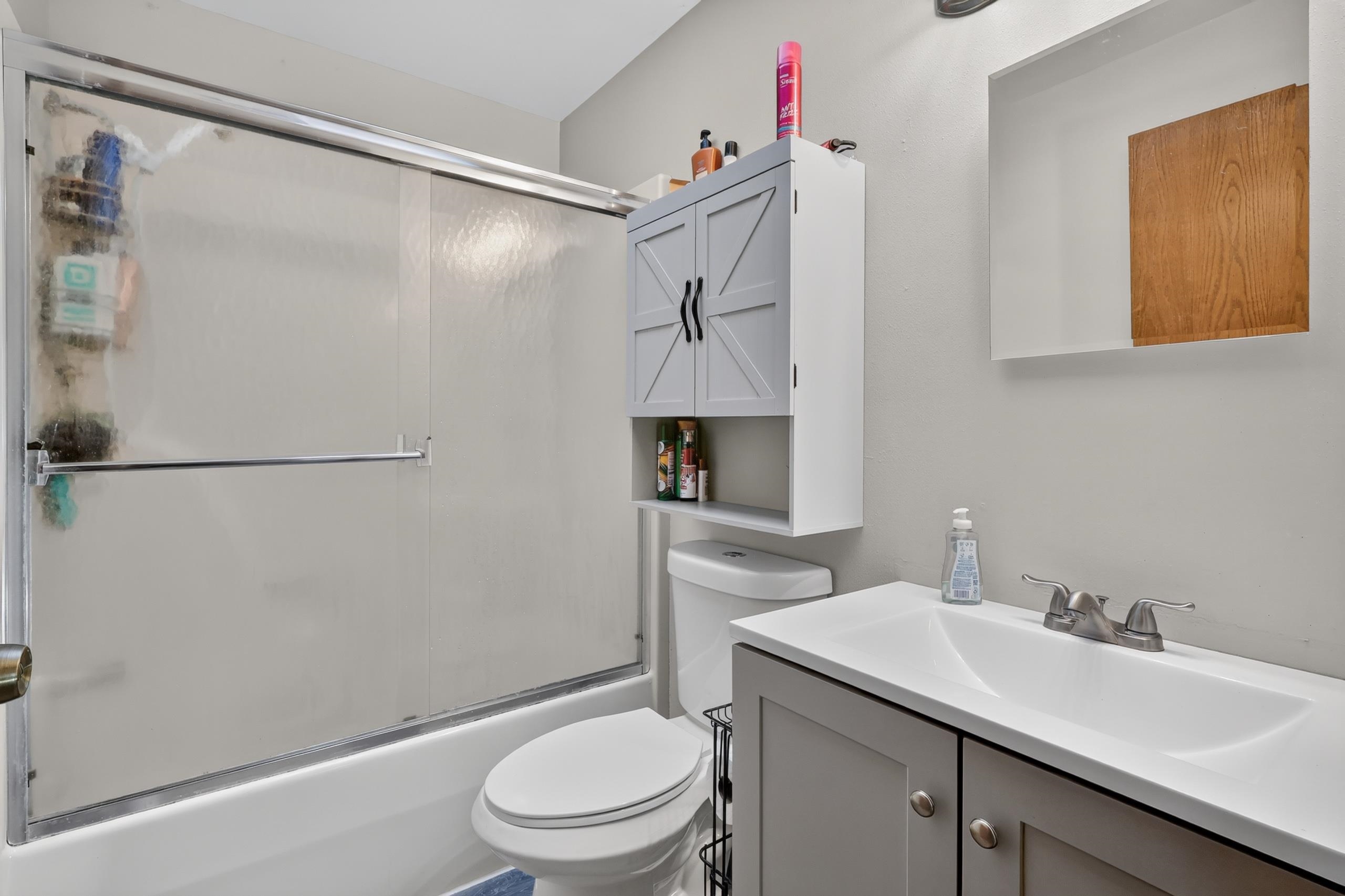 2711 Norton Street Property Photo 37