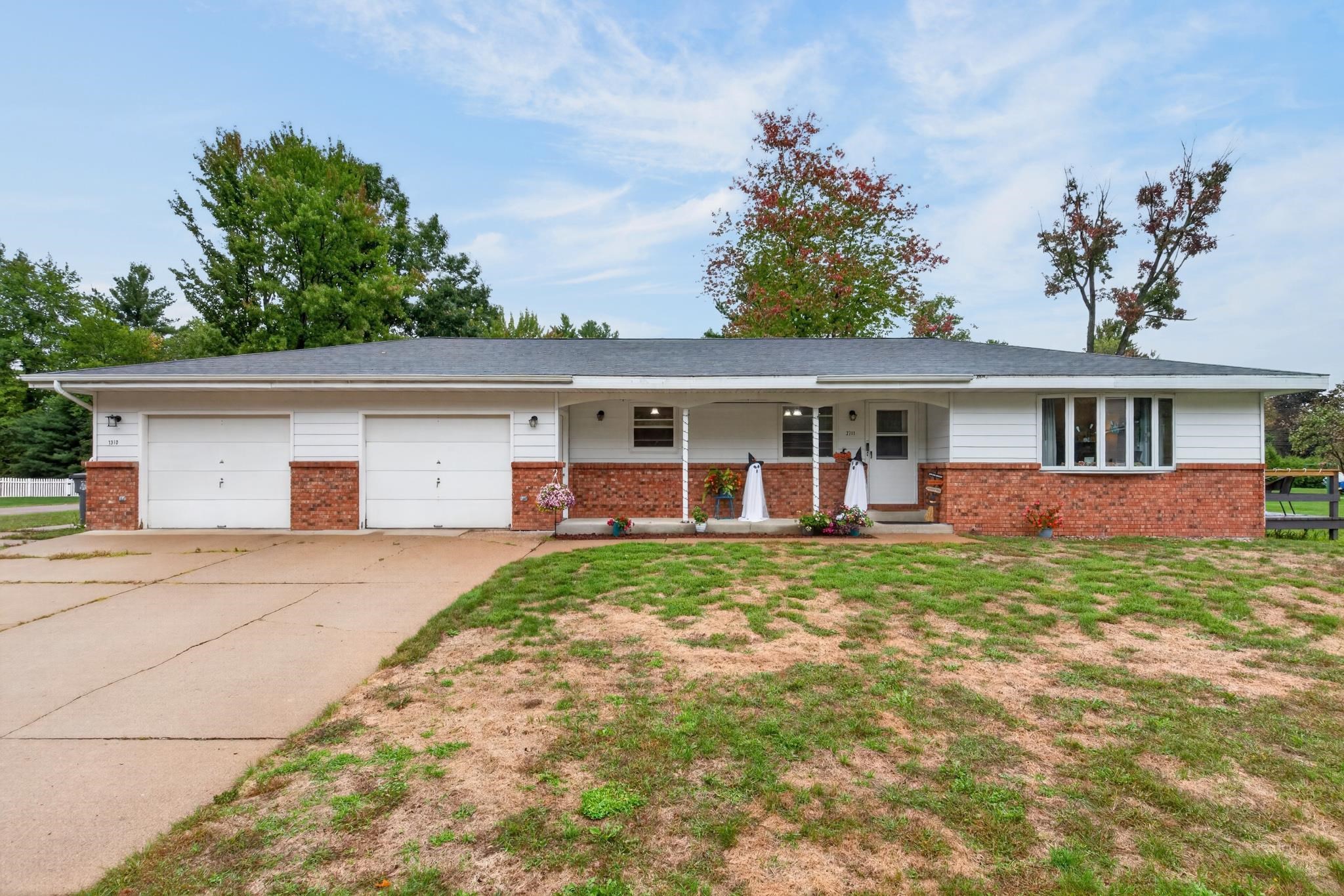 2711 Norton Street Property Photo 42