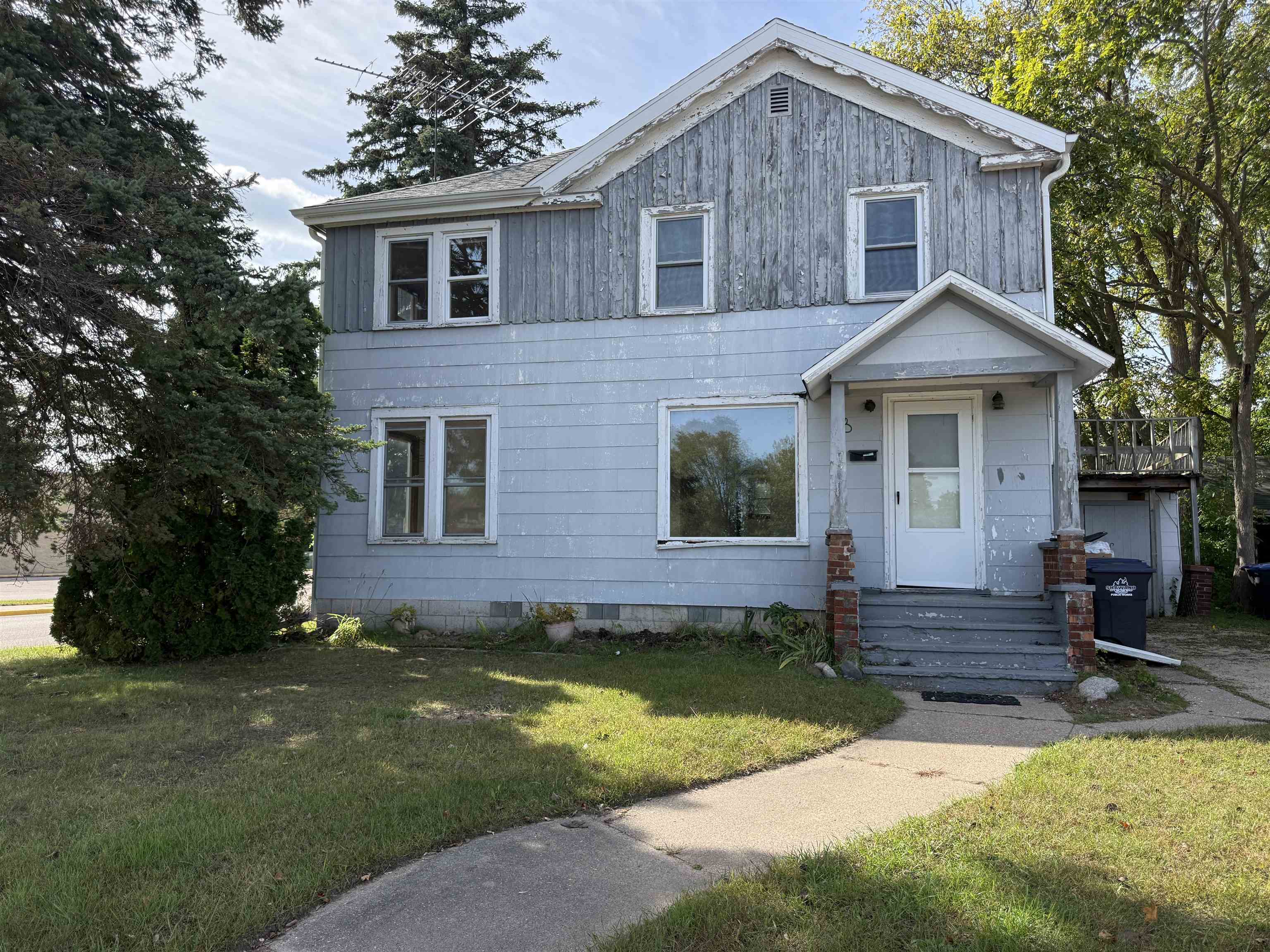 341 S Main Street Property Photo 1