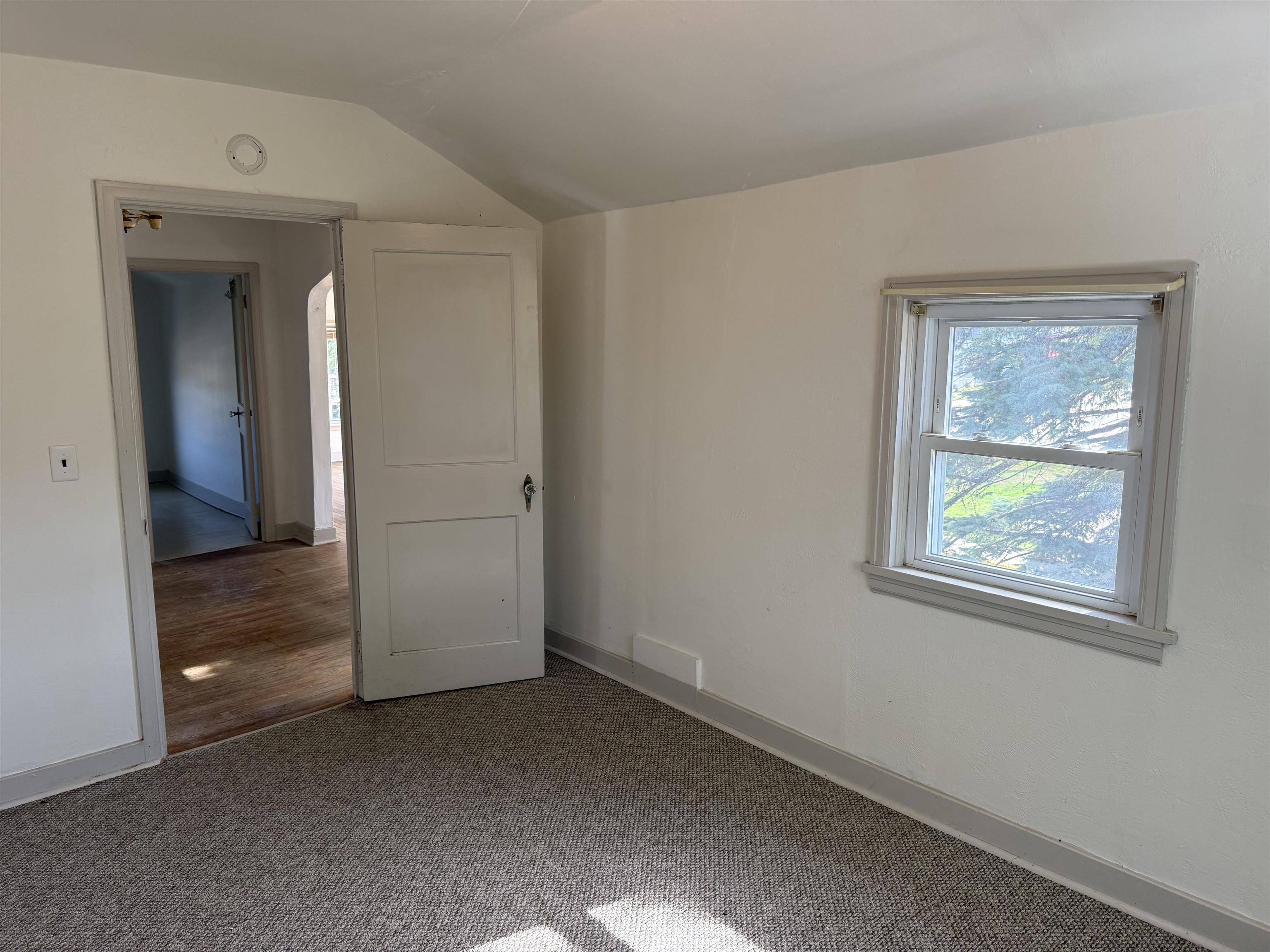 341 S Main Street Property Photo 3
