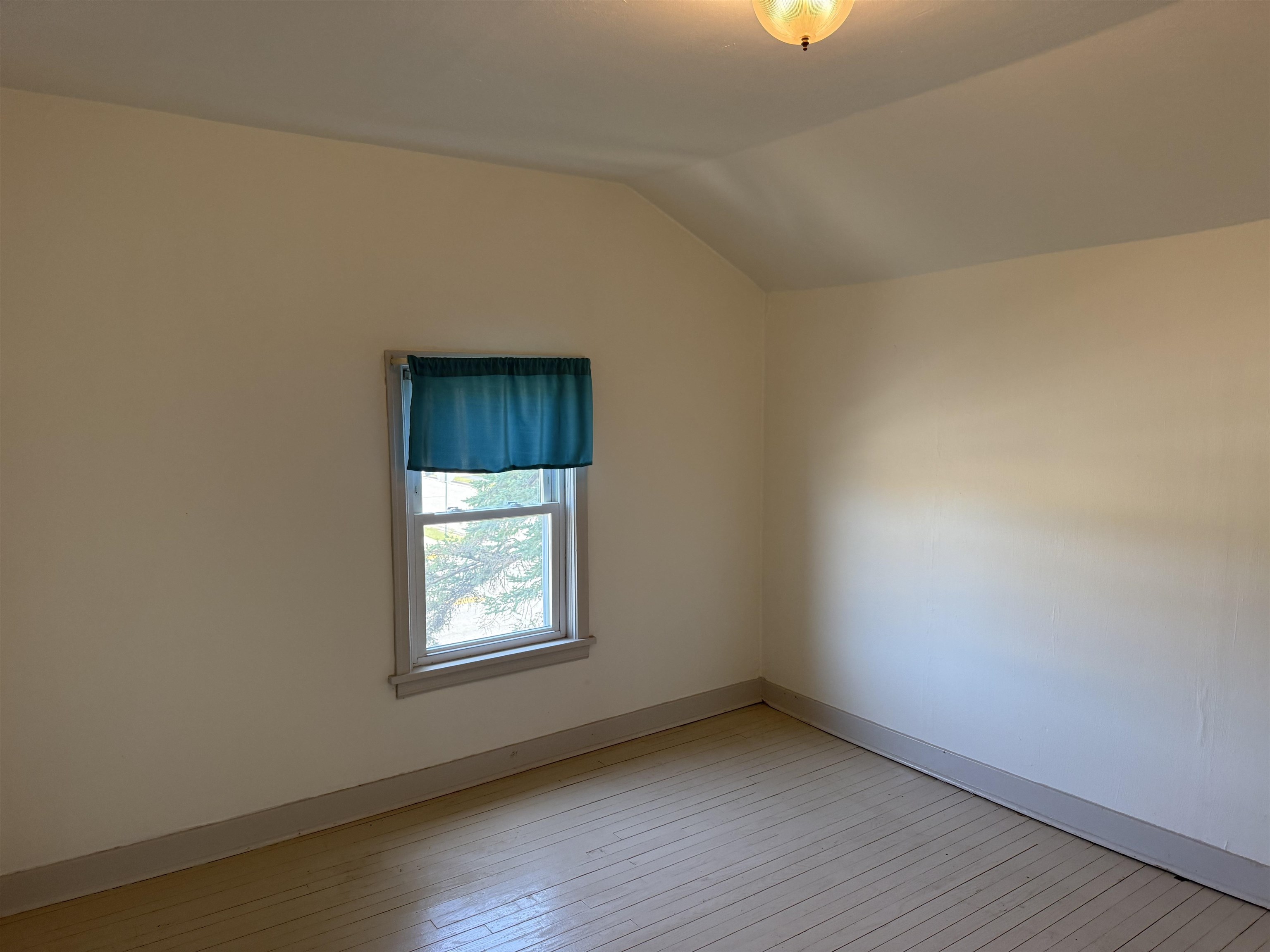 341 S Main Street Property Photo 12