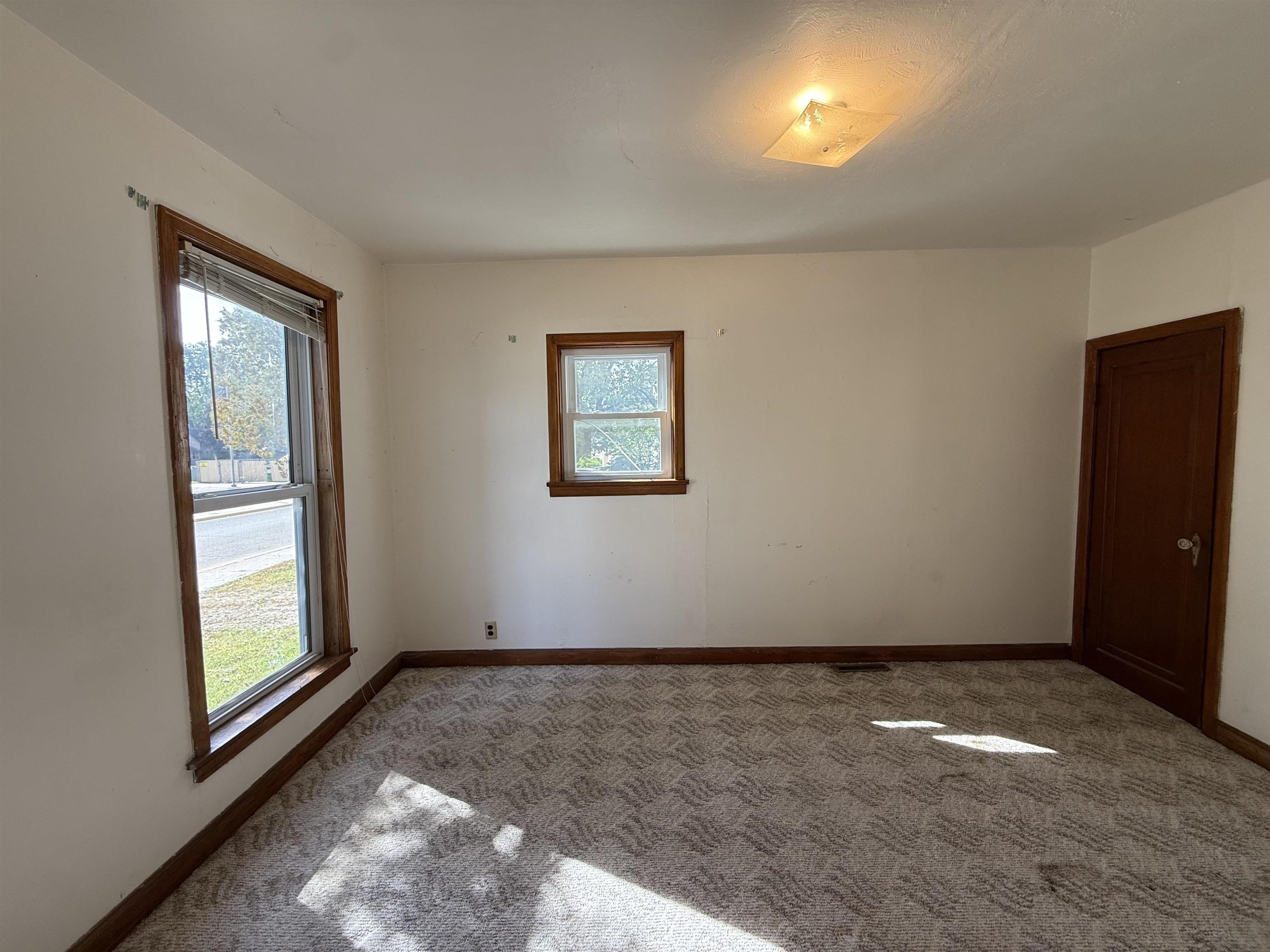 341 S Main Street Property Photo 24