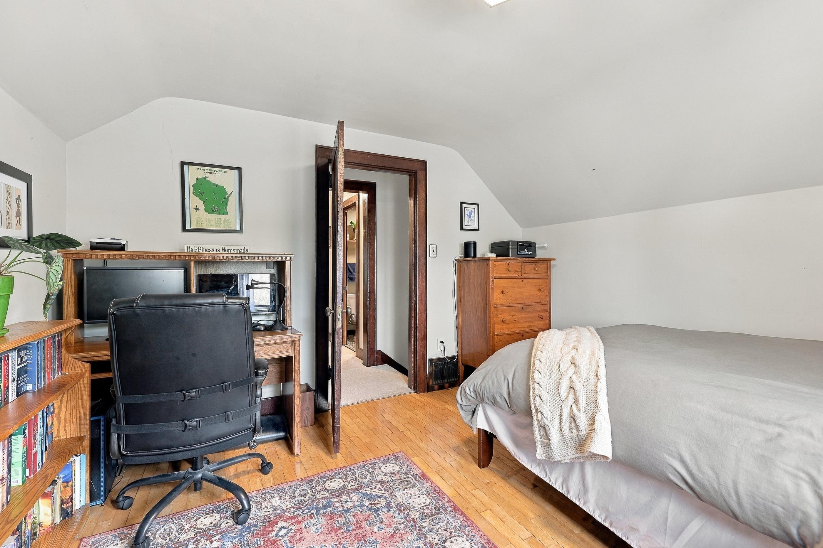 2045 Center Street Property Photo 36