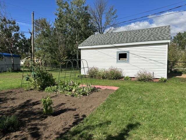 221 17th Street North Property Photo 4