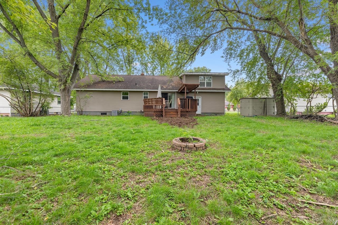 152156 Robin Lane Property Photo 5