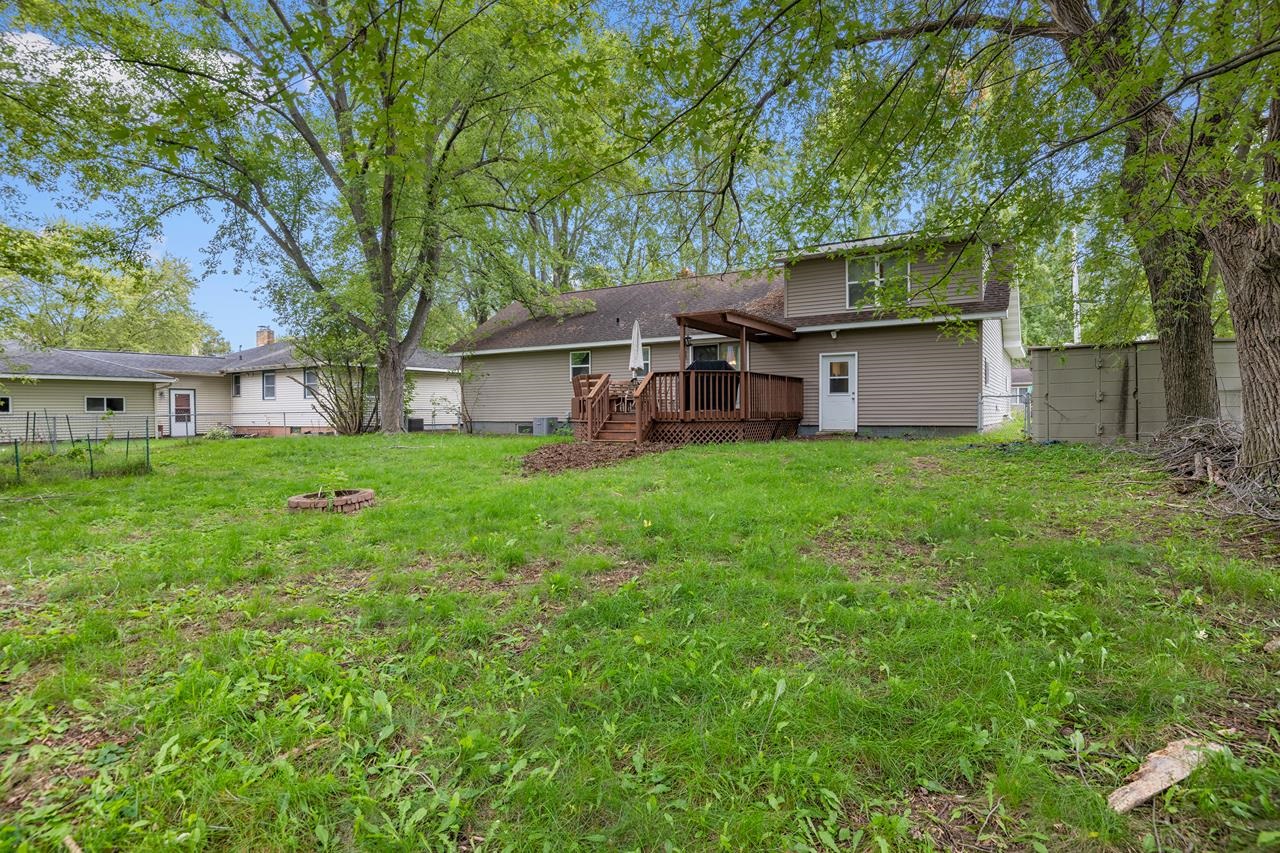 152156 Robin Lane Property Photo 6