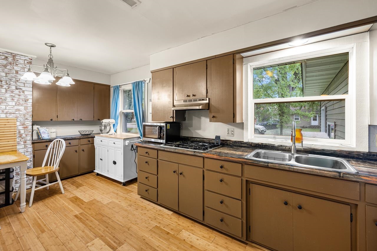 152156 Robin Lane Property Photo 9