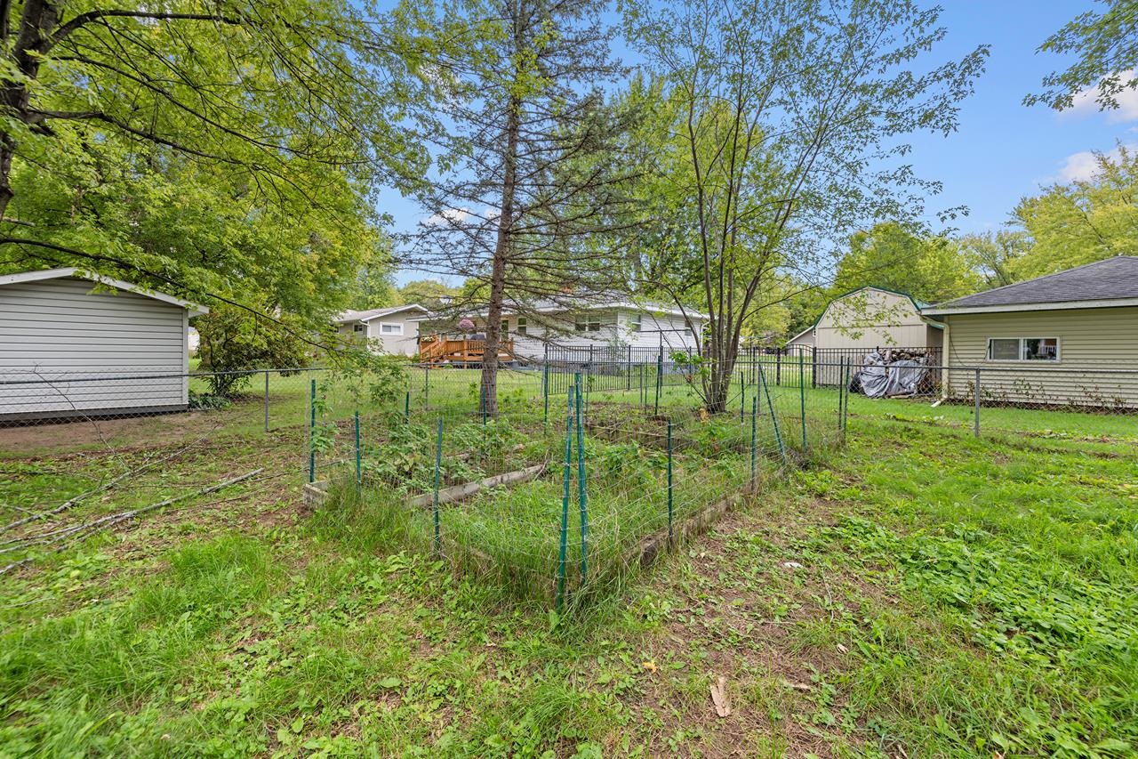 152156 Robin Lane Property Photo 35