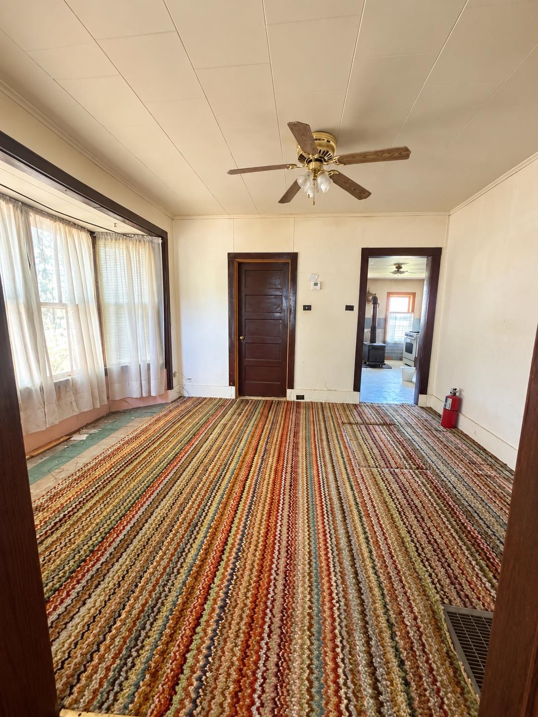 425 S Argyle Avenue South Property Photo 2