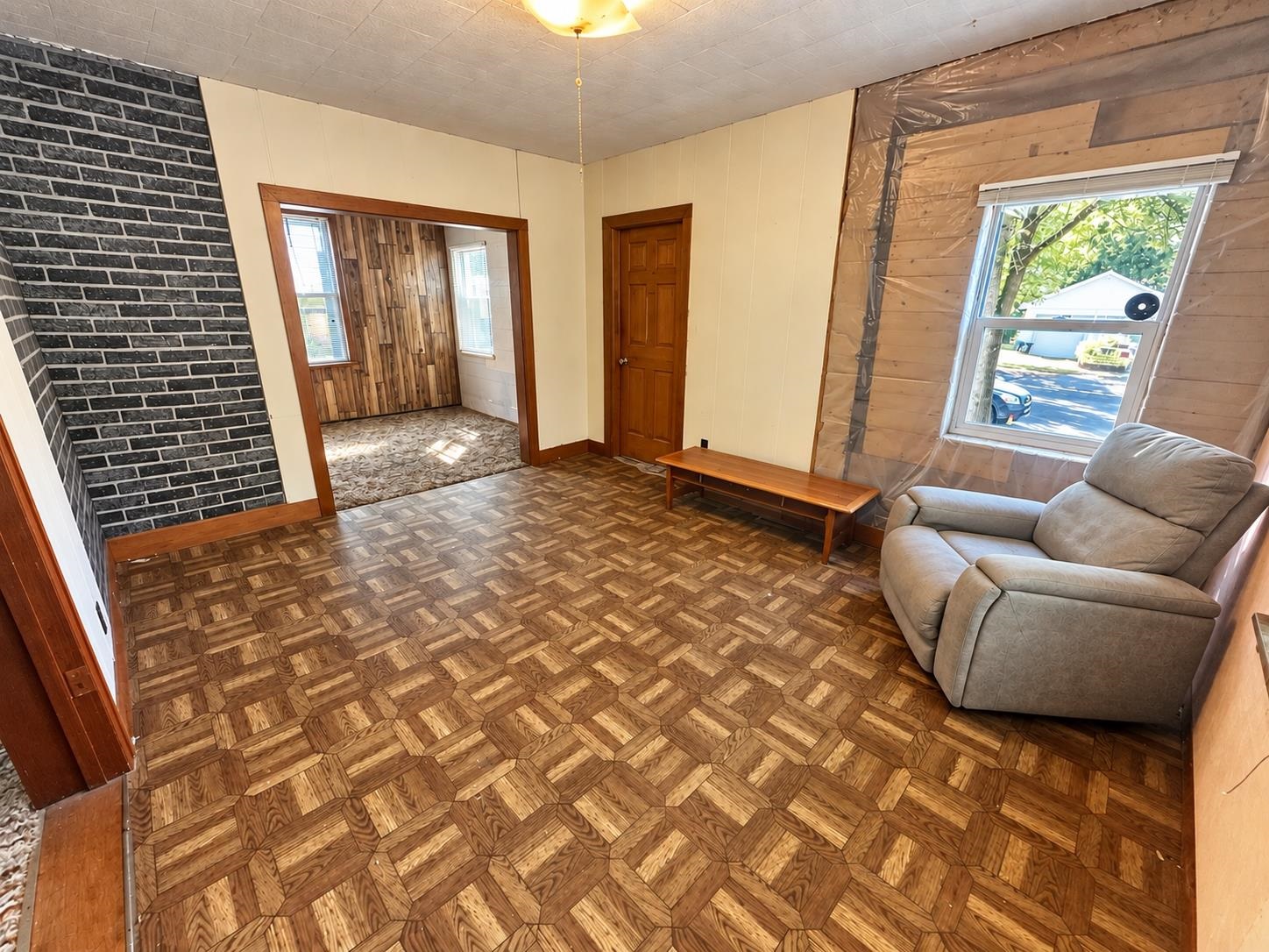 425 S Argyle Avenue South Property Photo 6