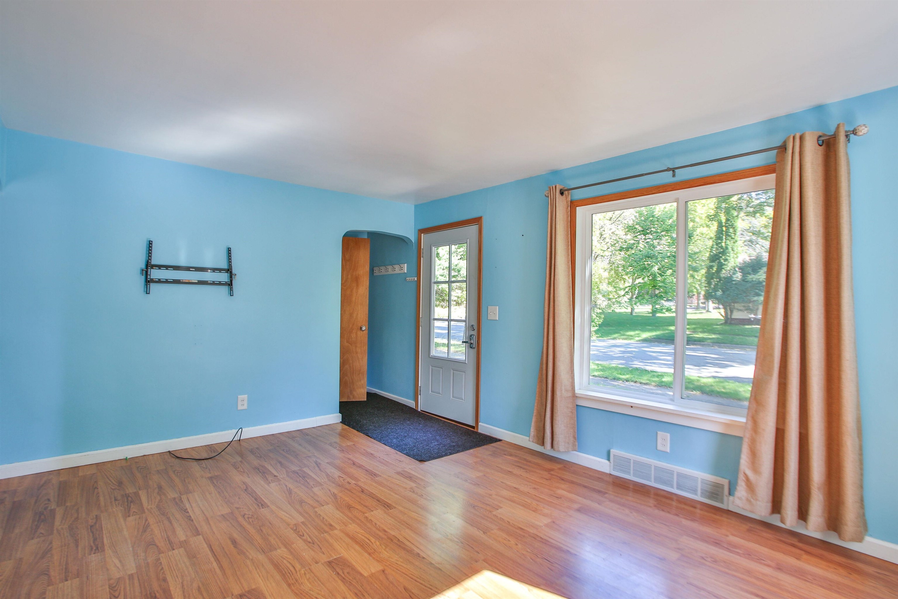 2716 N 8th Street Property Photo 5