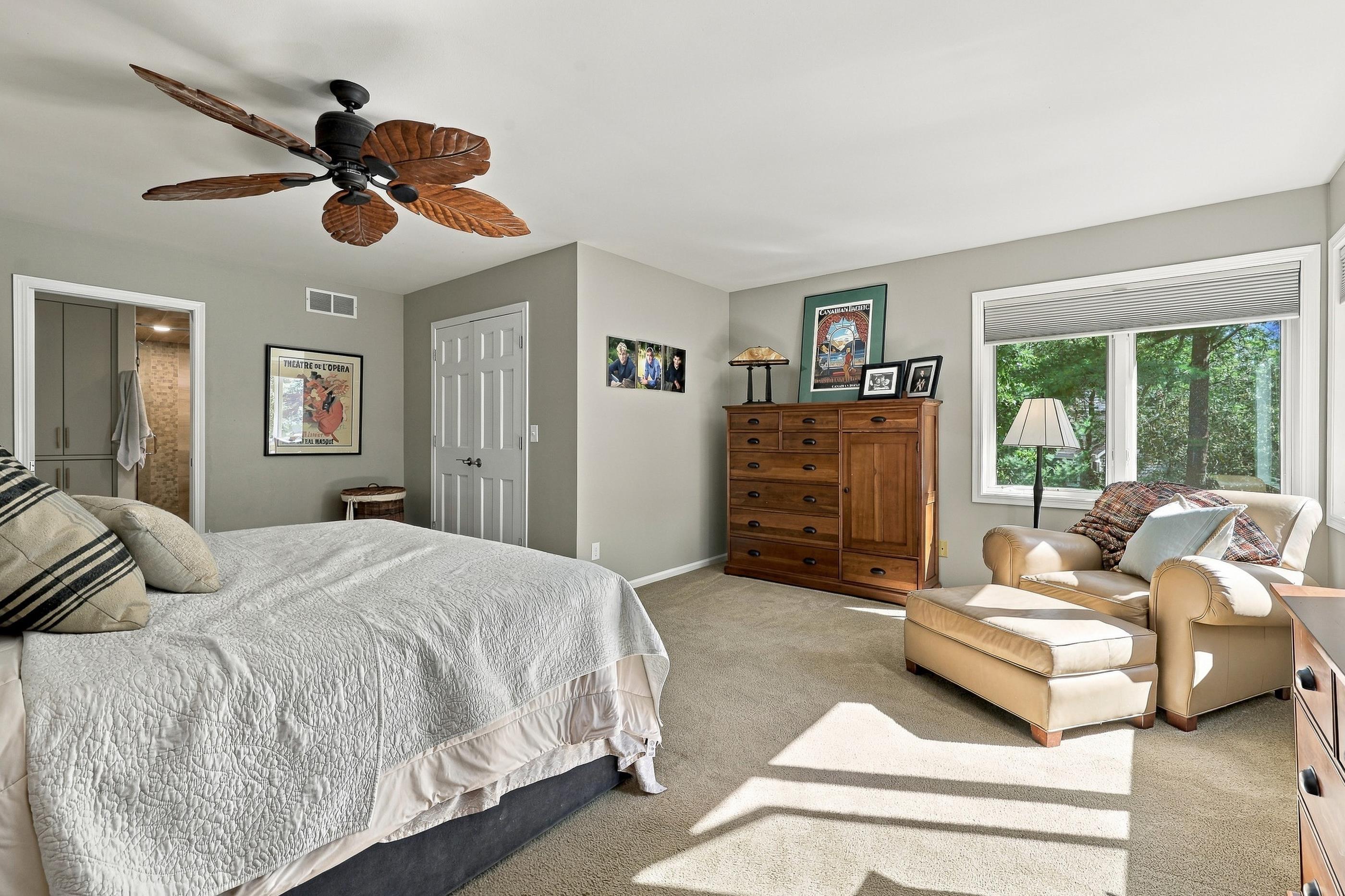2400 Shadowview Circle Property Photo 33