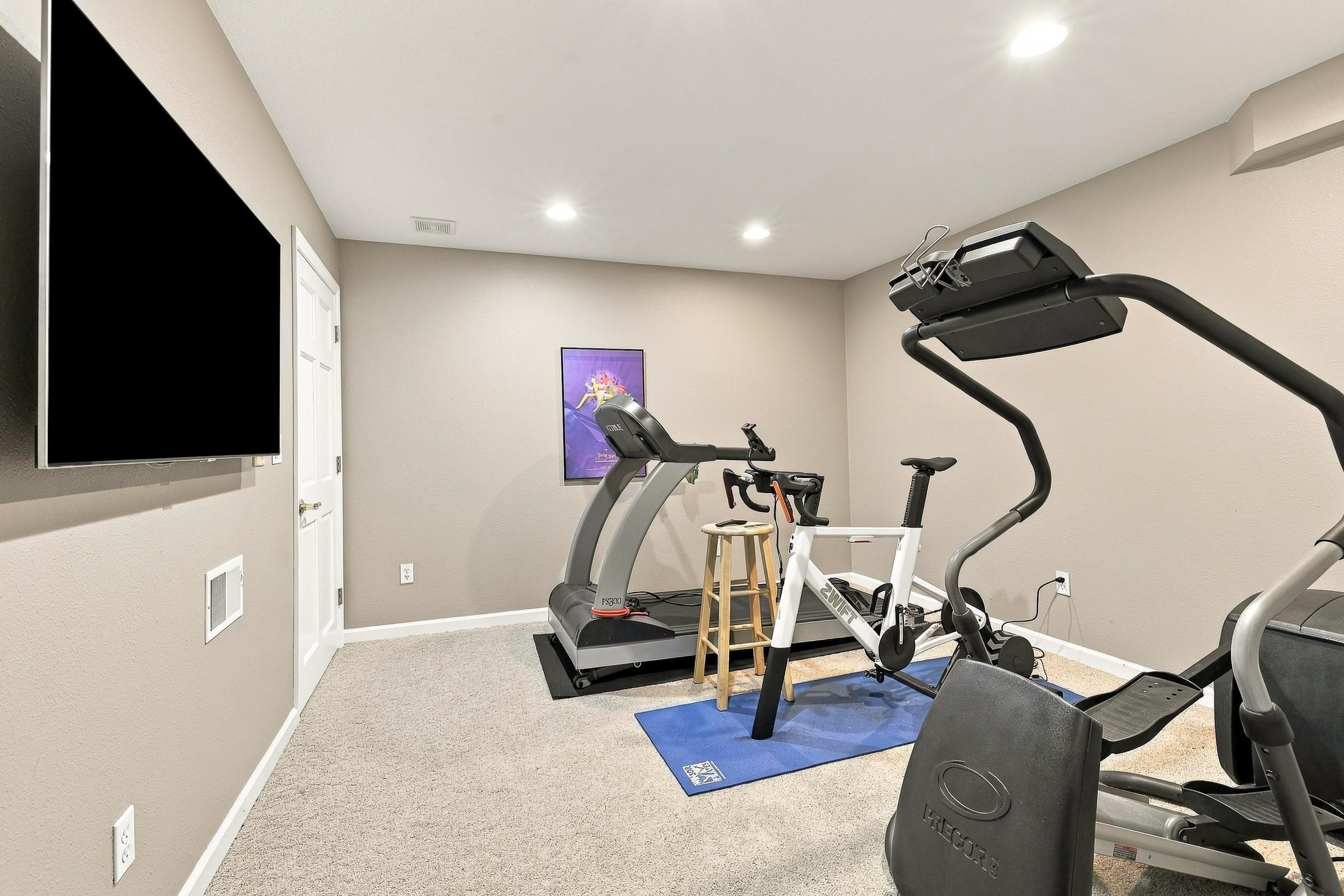 2400 Shadowview Circle Property Photo 45