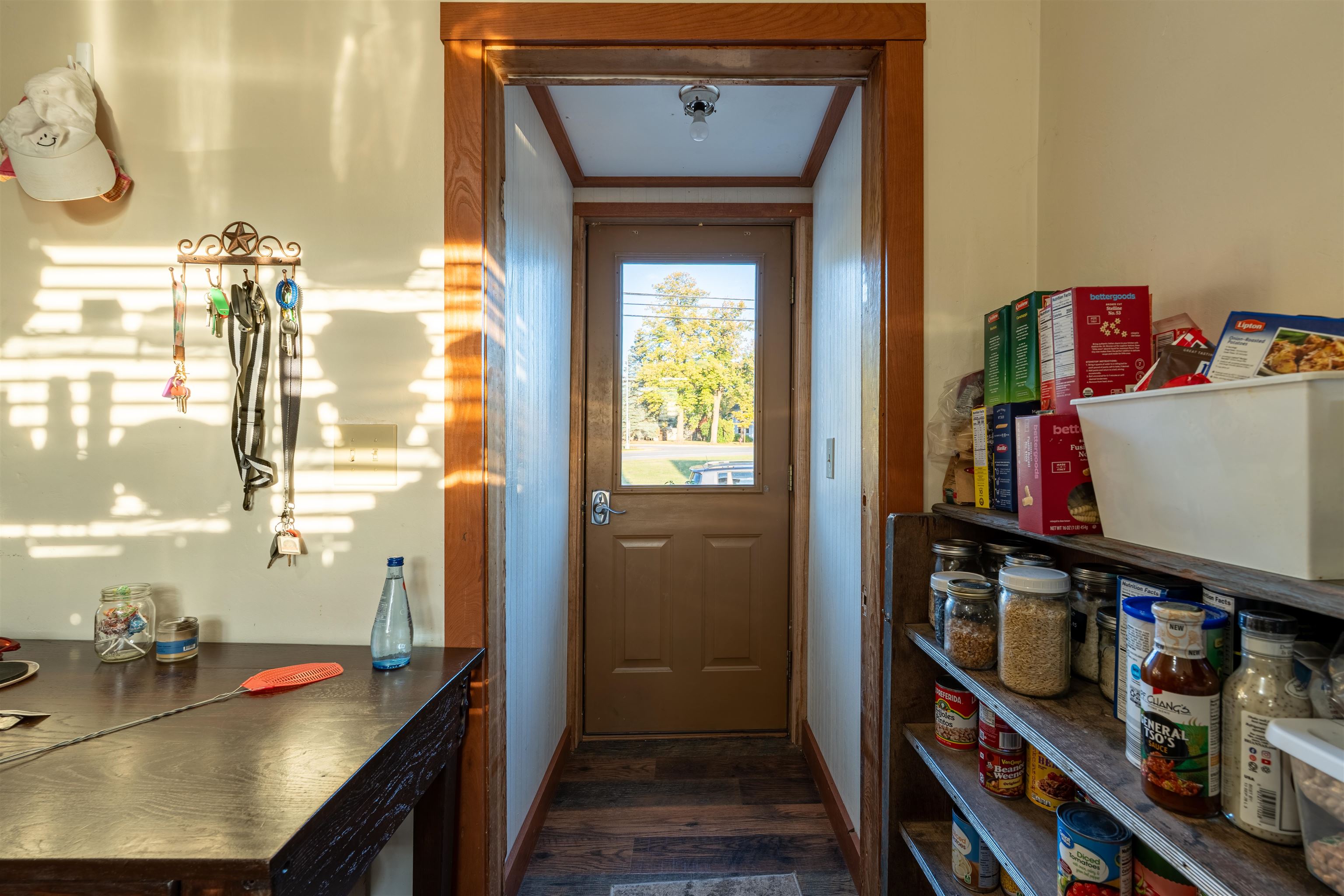601 Division Street Property Photo 16
