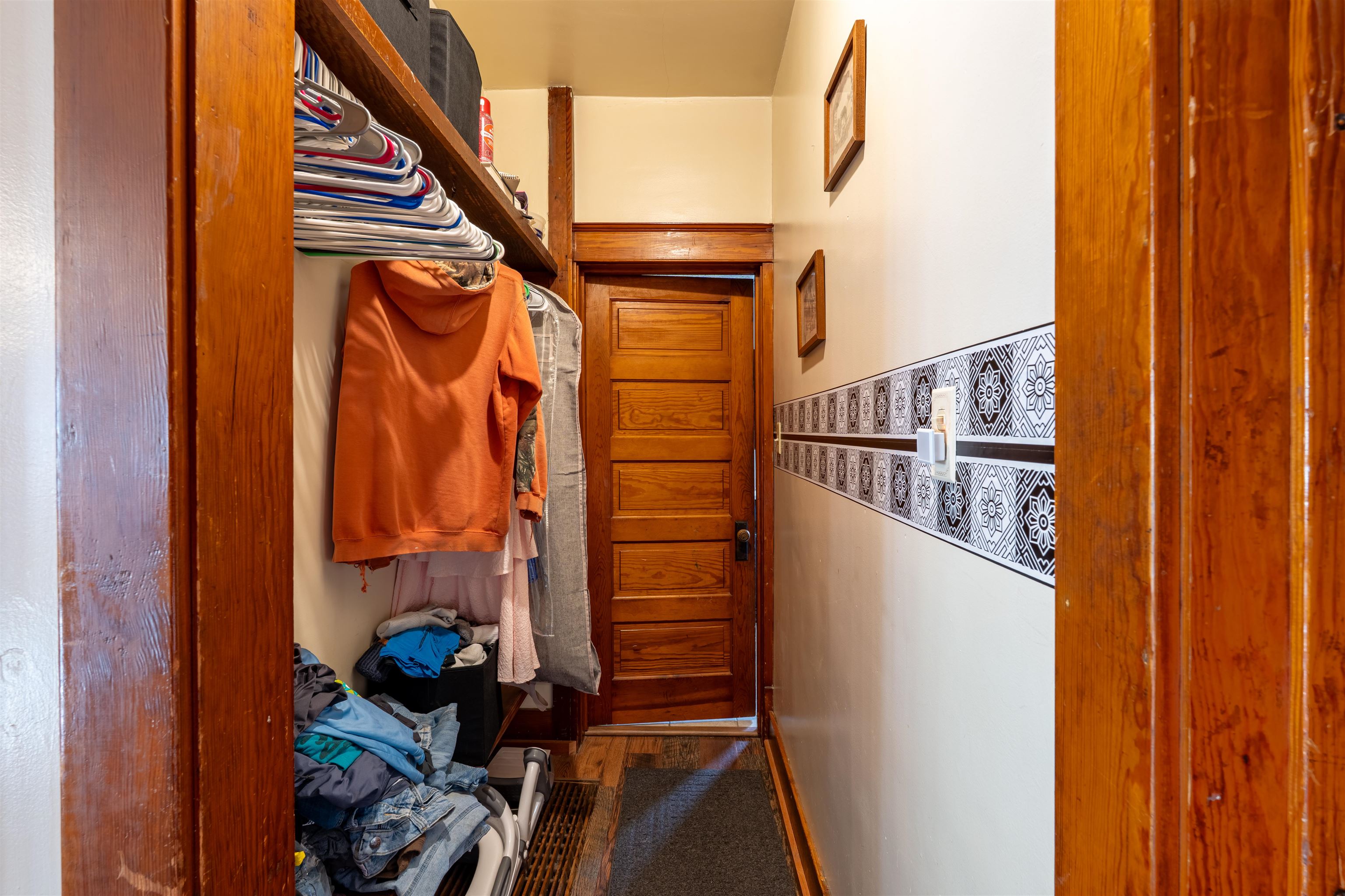 601 Division Street Property Photo 20