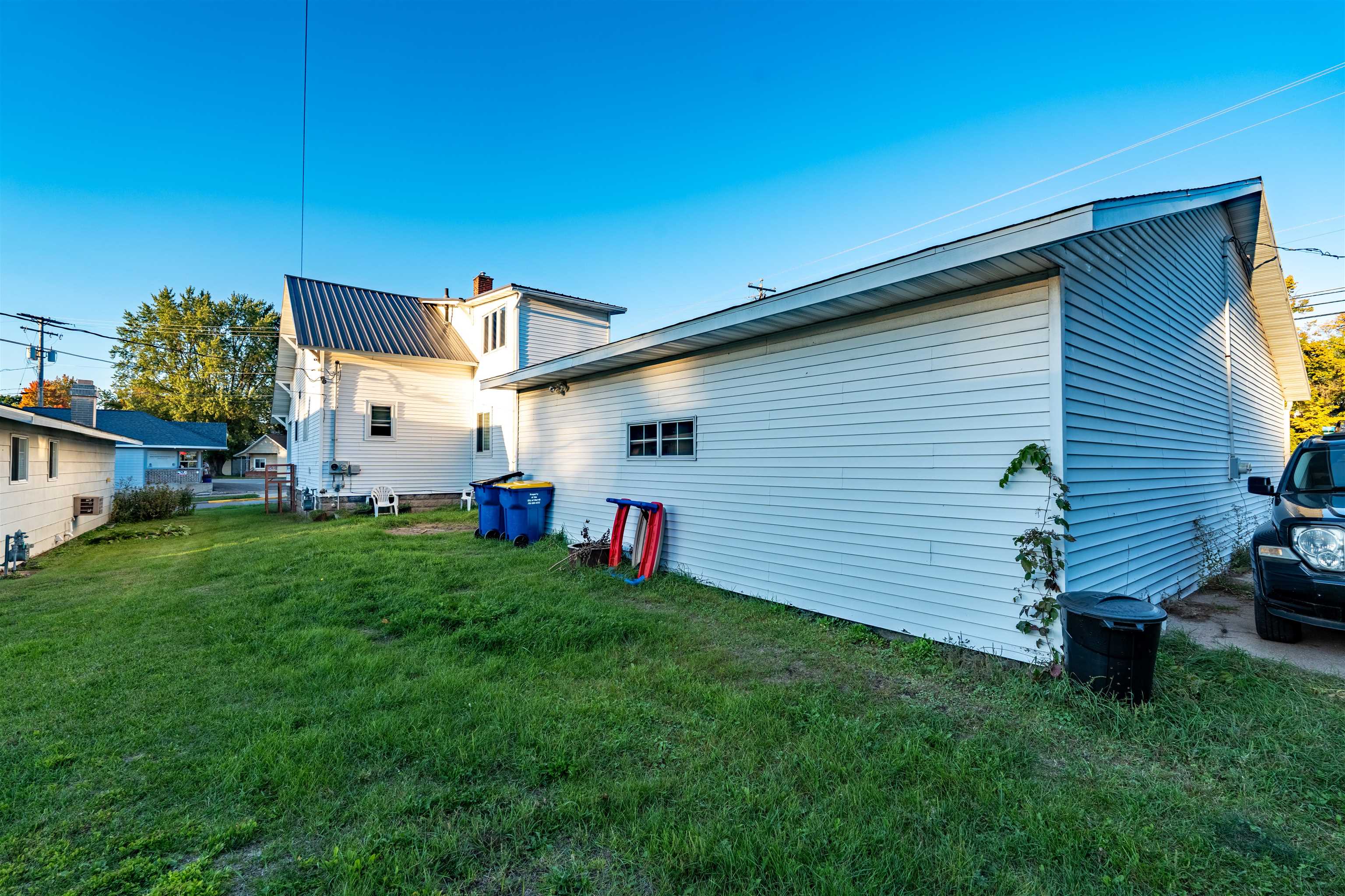 601 Division Street Property Photo 41