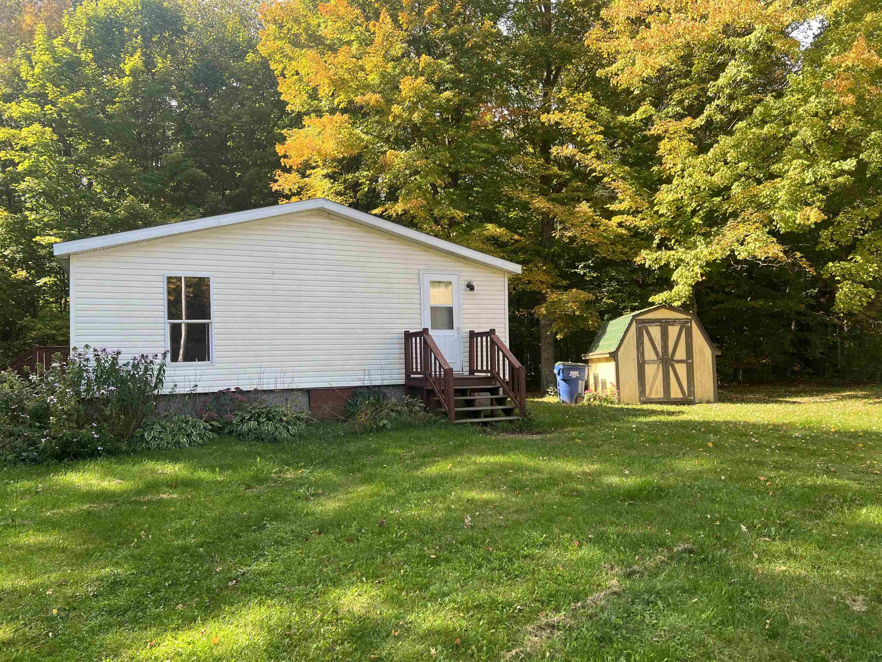 237308 Trappers Lane Property Photo 2