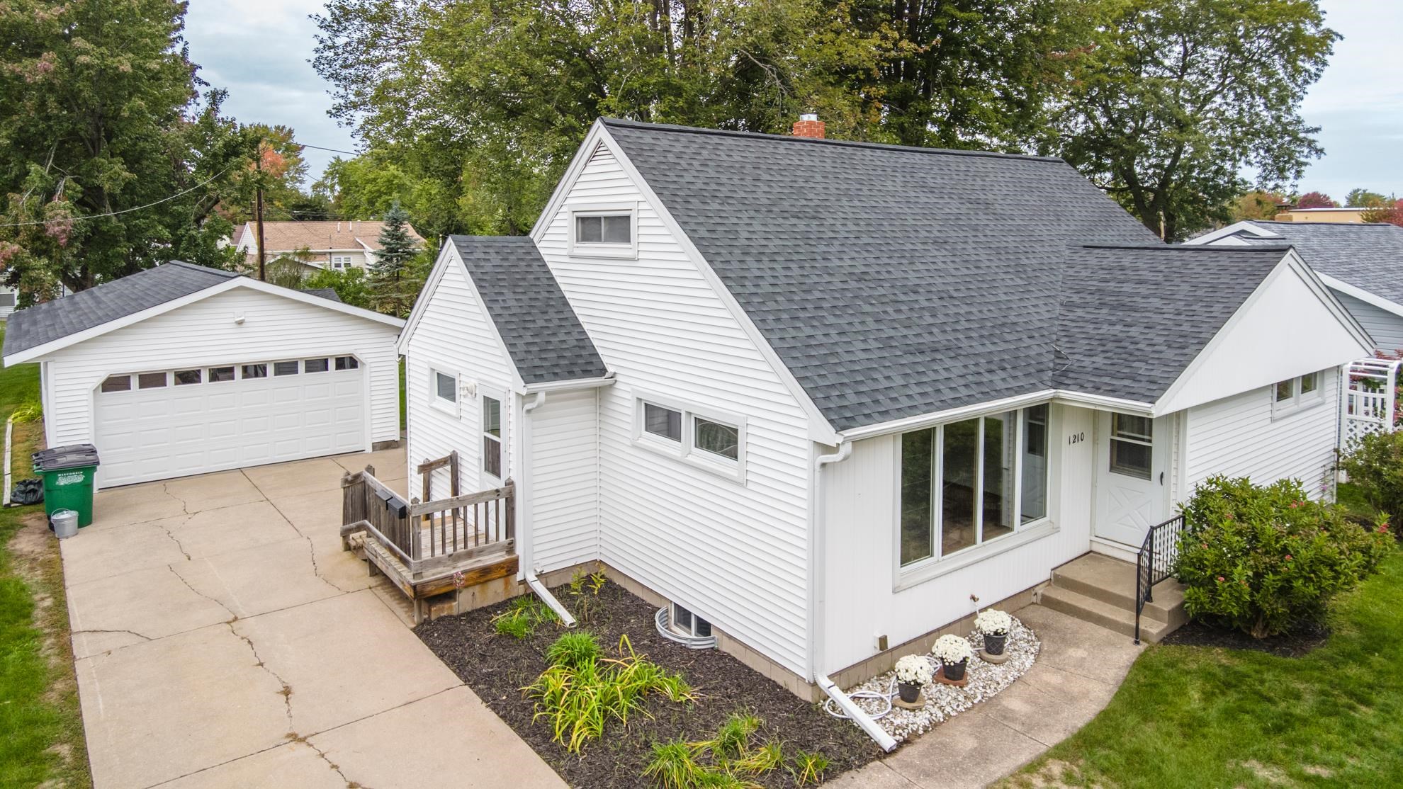 1210 S 13th Street Property Photo 3