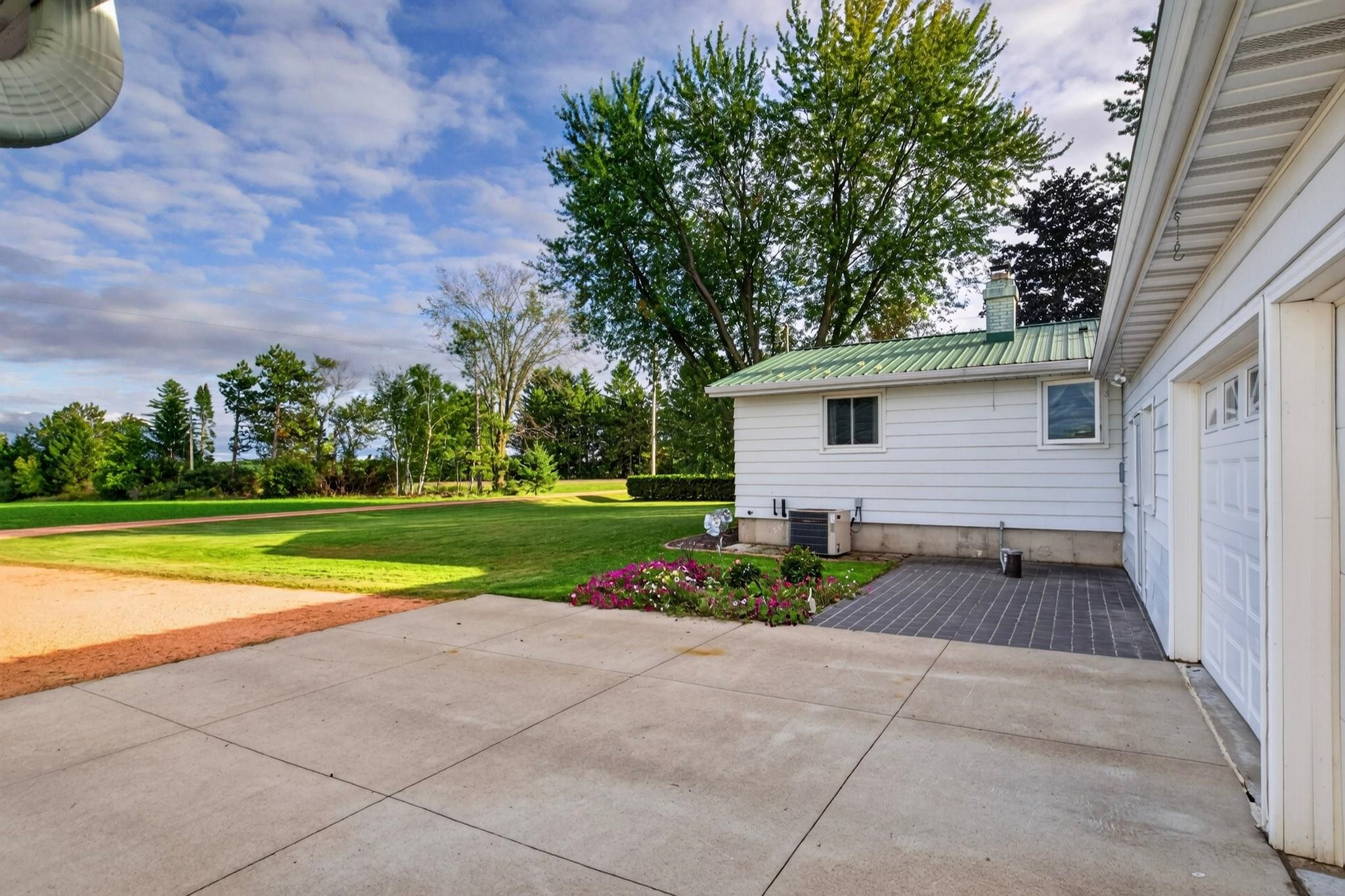 8890 State Highway 73/80 Property Photo 5