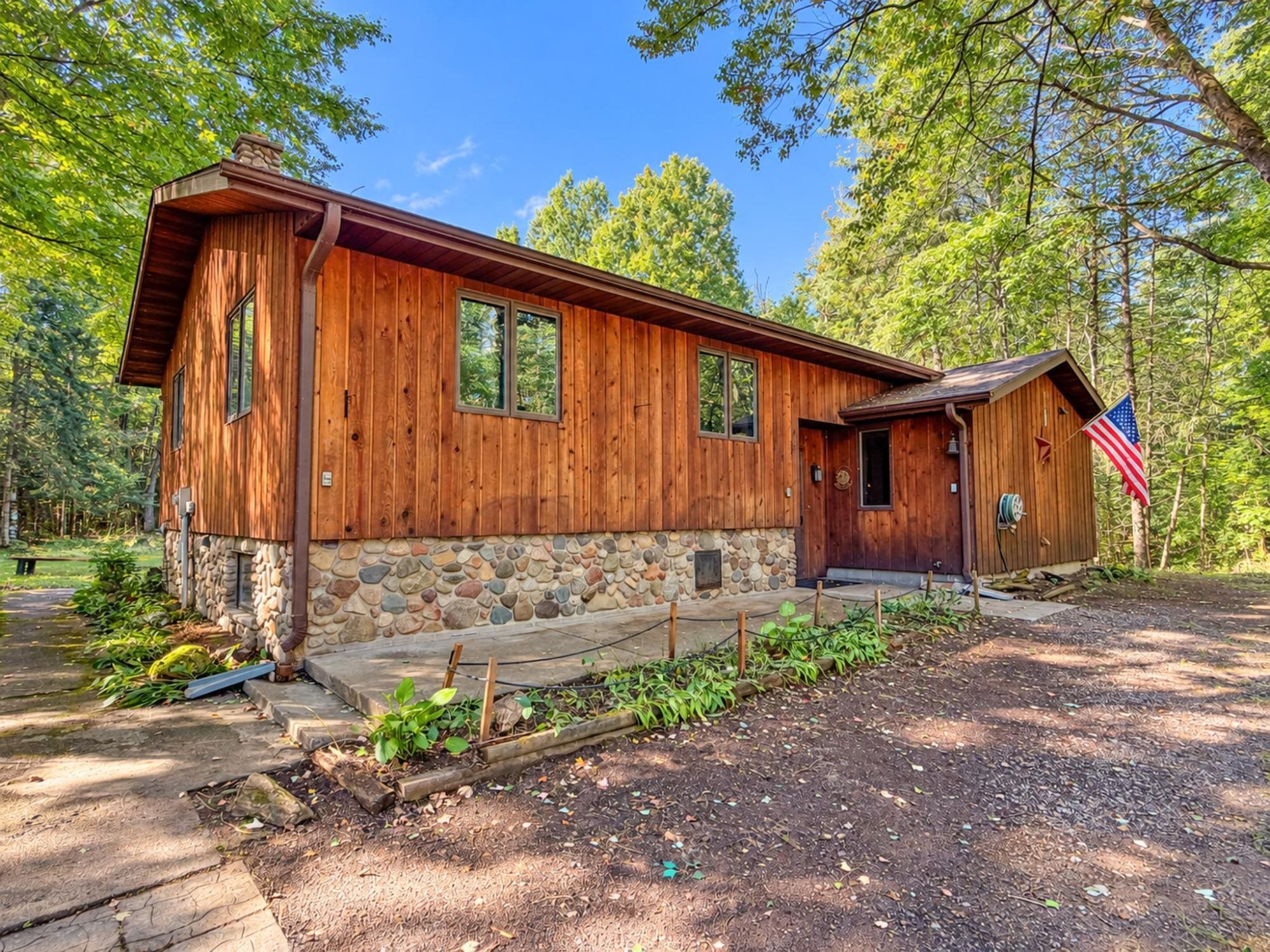 N13361 Hicks Landing Road Property Photo 3
