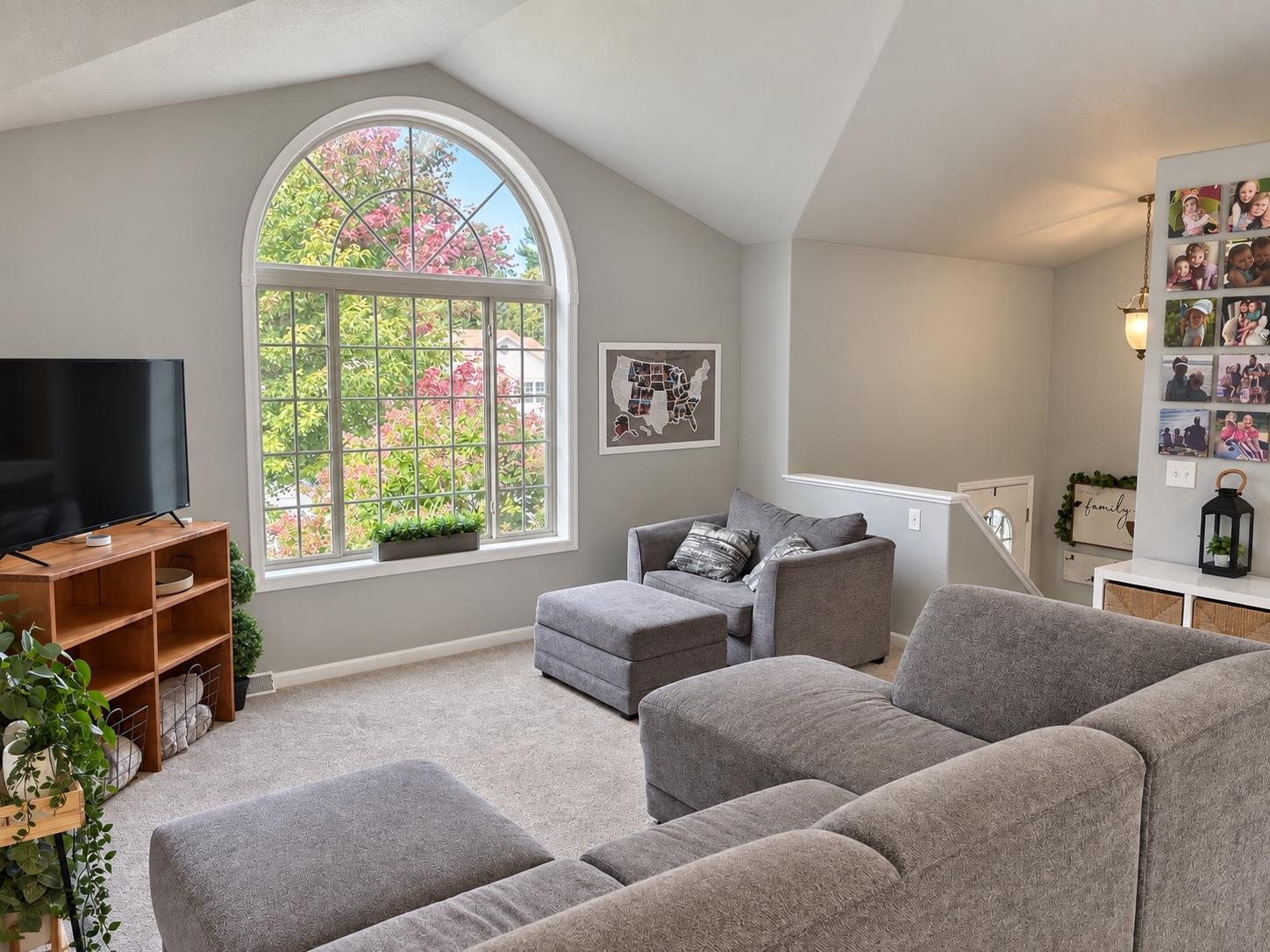5803 Rippling Creek Drive Property Photo 4