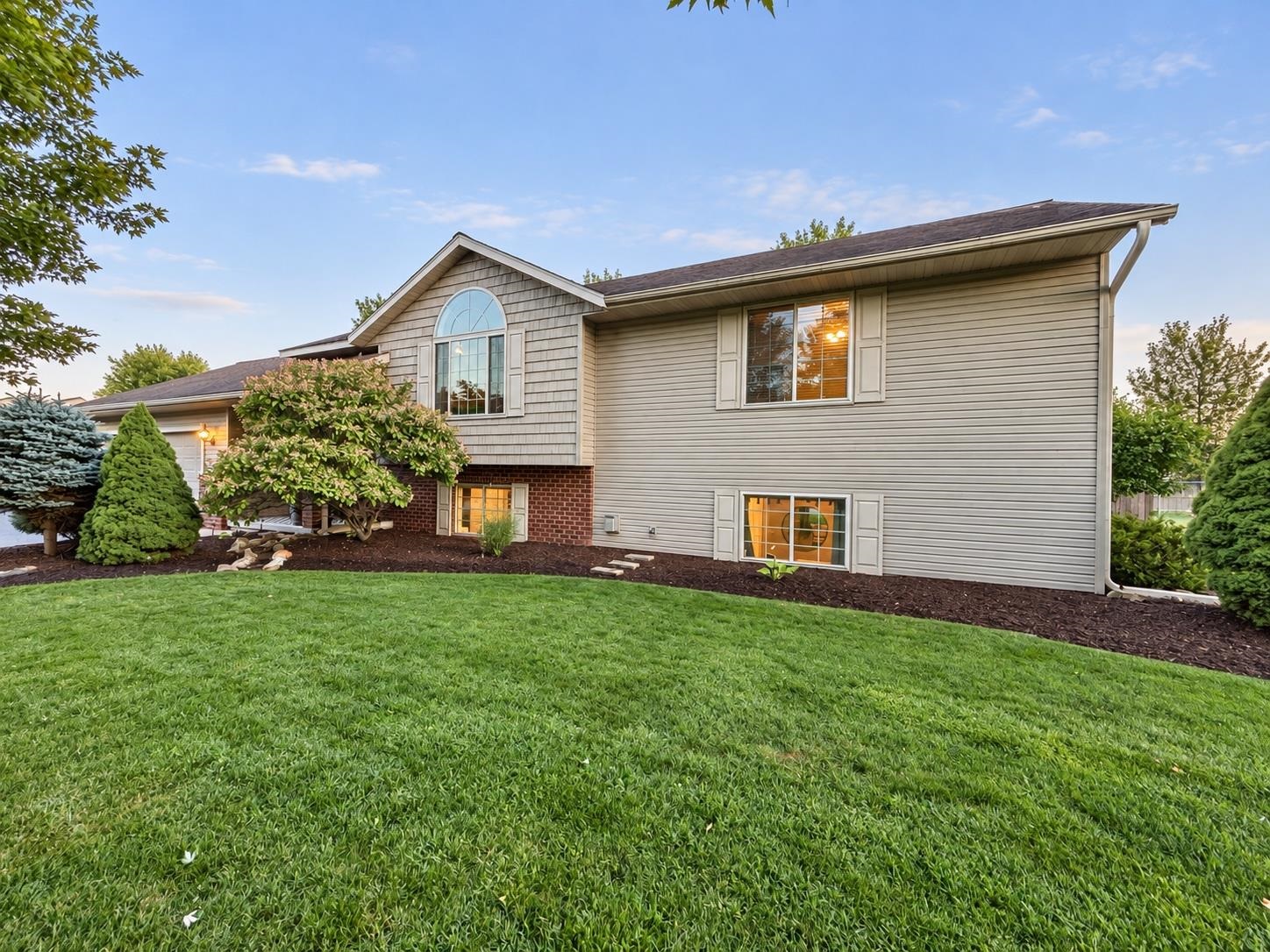 5803 Rippling Creek Drive Property Photo 24