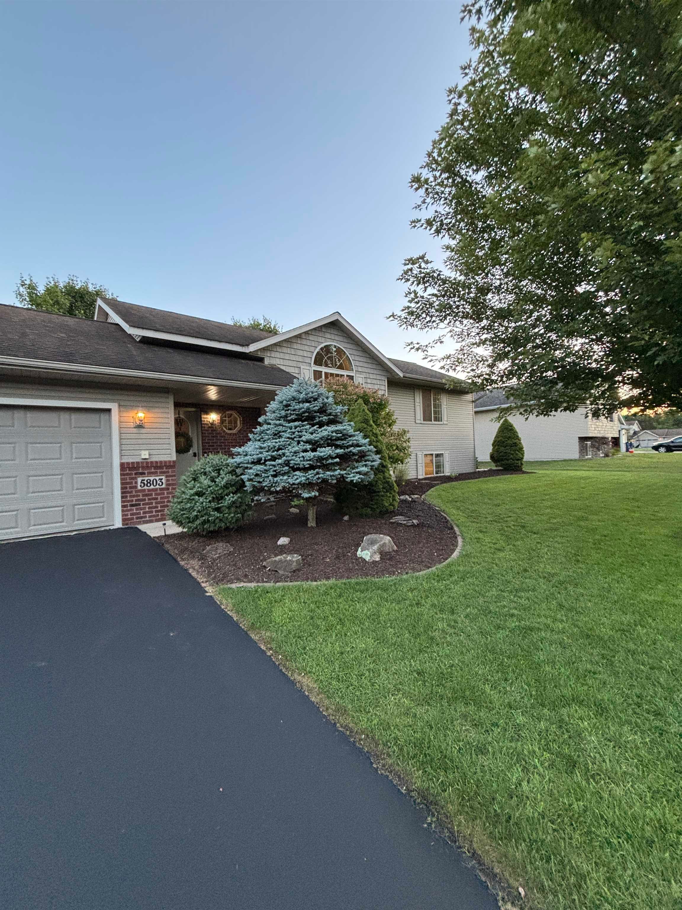 5803 Rippling Creek Drive Property Photo 25