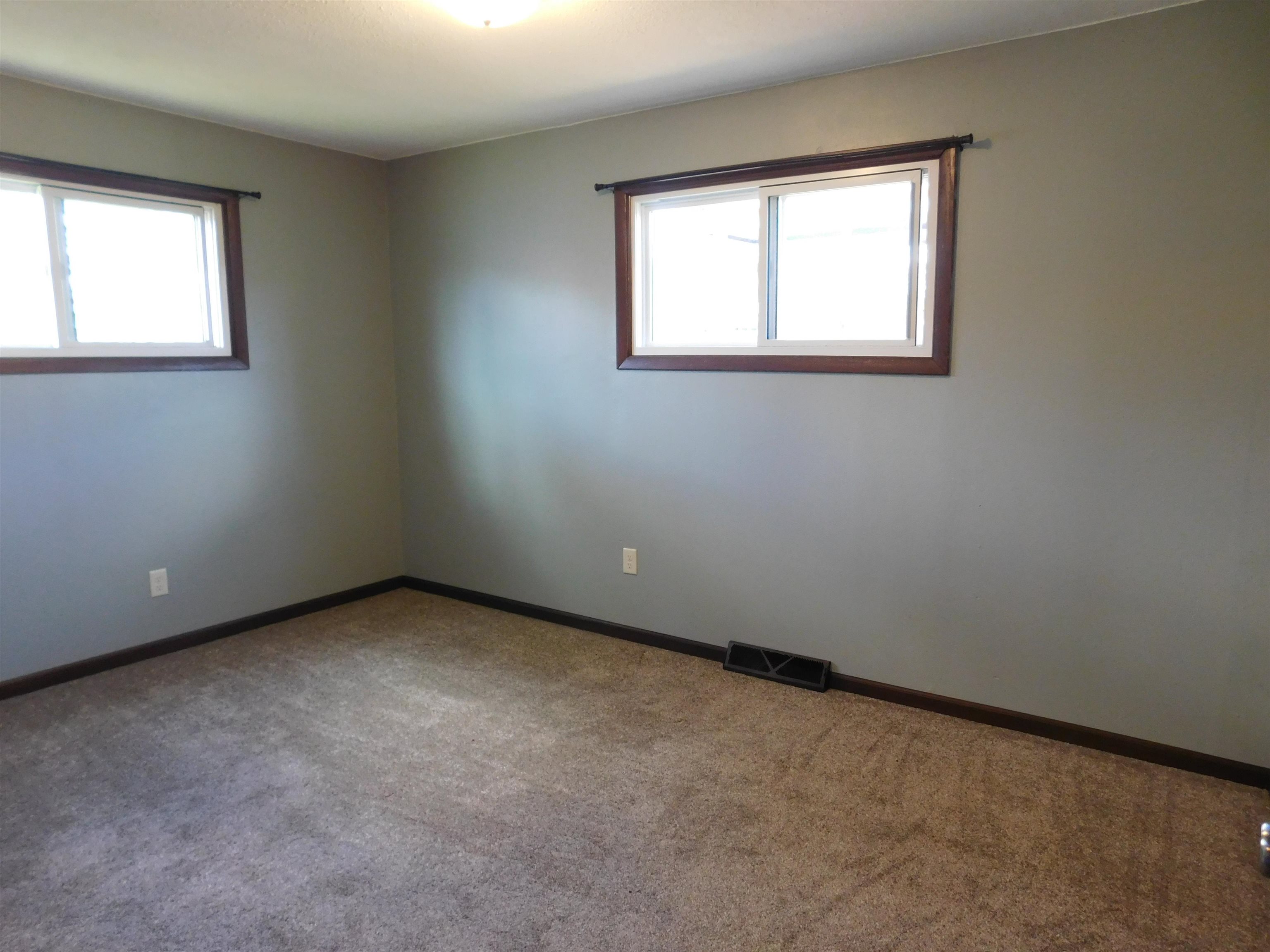2306 River Street Property Photo 9
