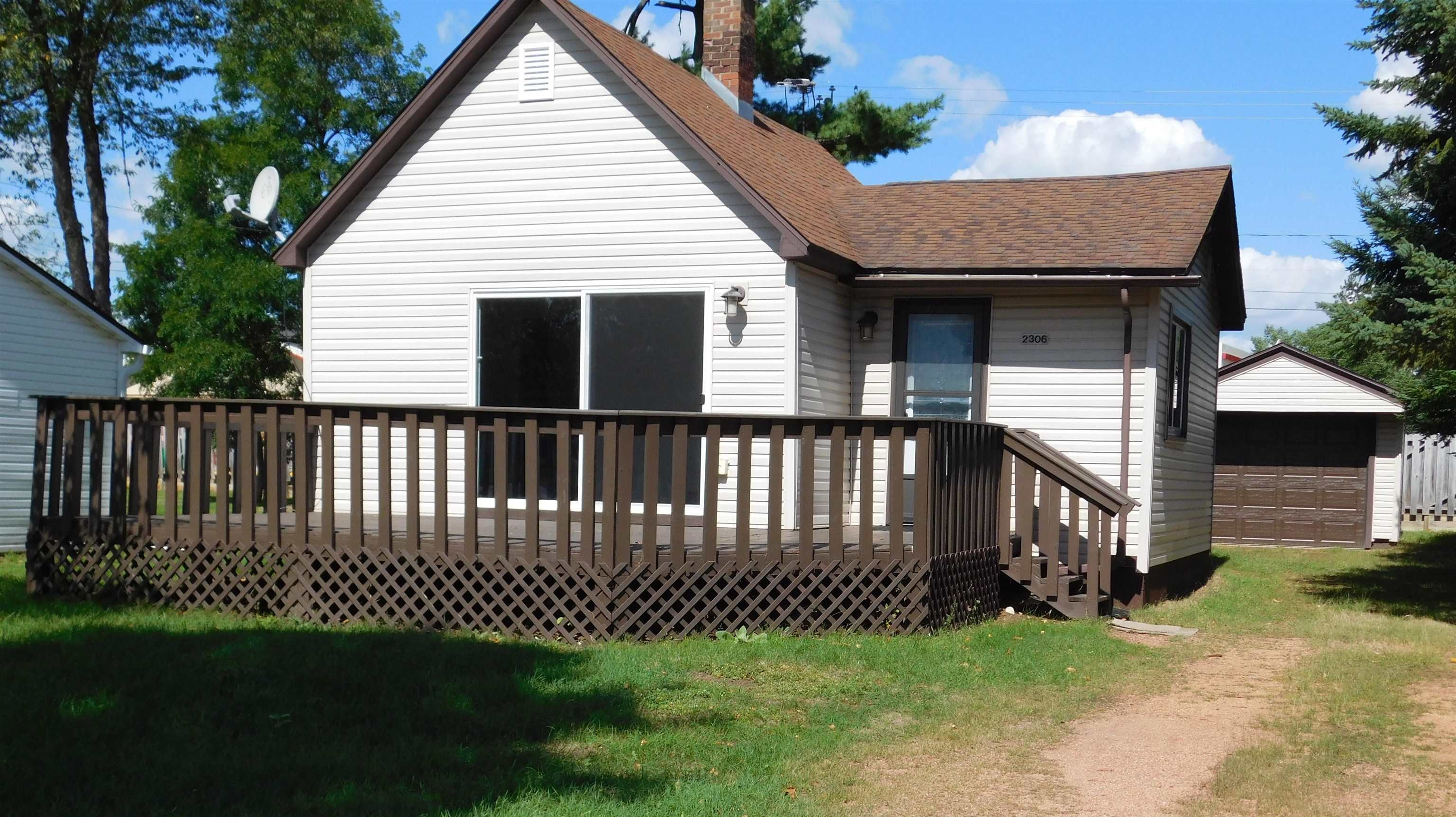 2306 River Street Property Photo 17