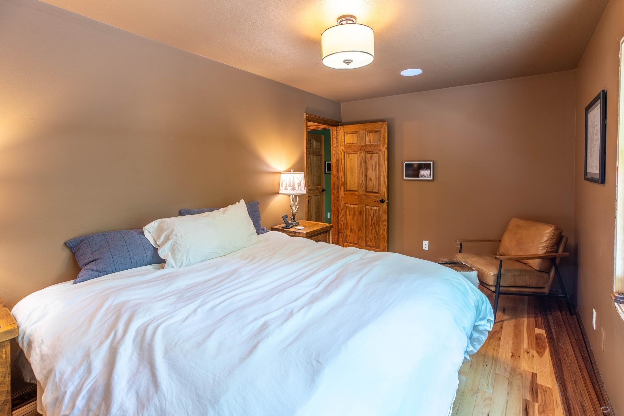 9260 Timberline Drive Property Photo 13