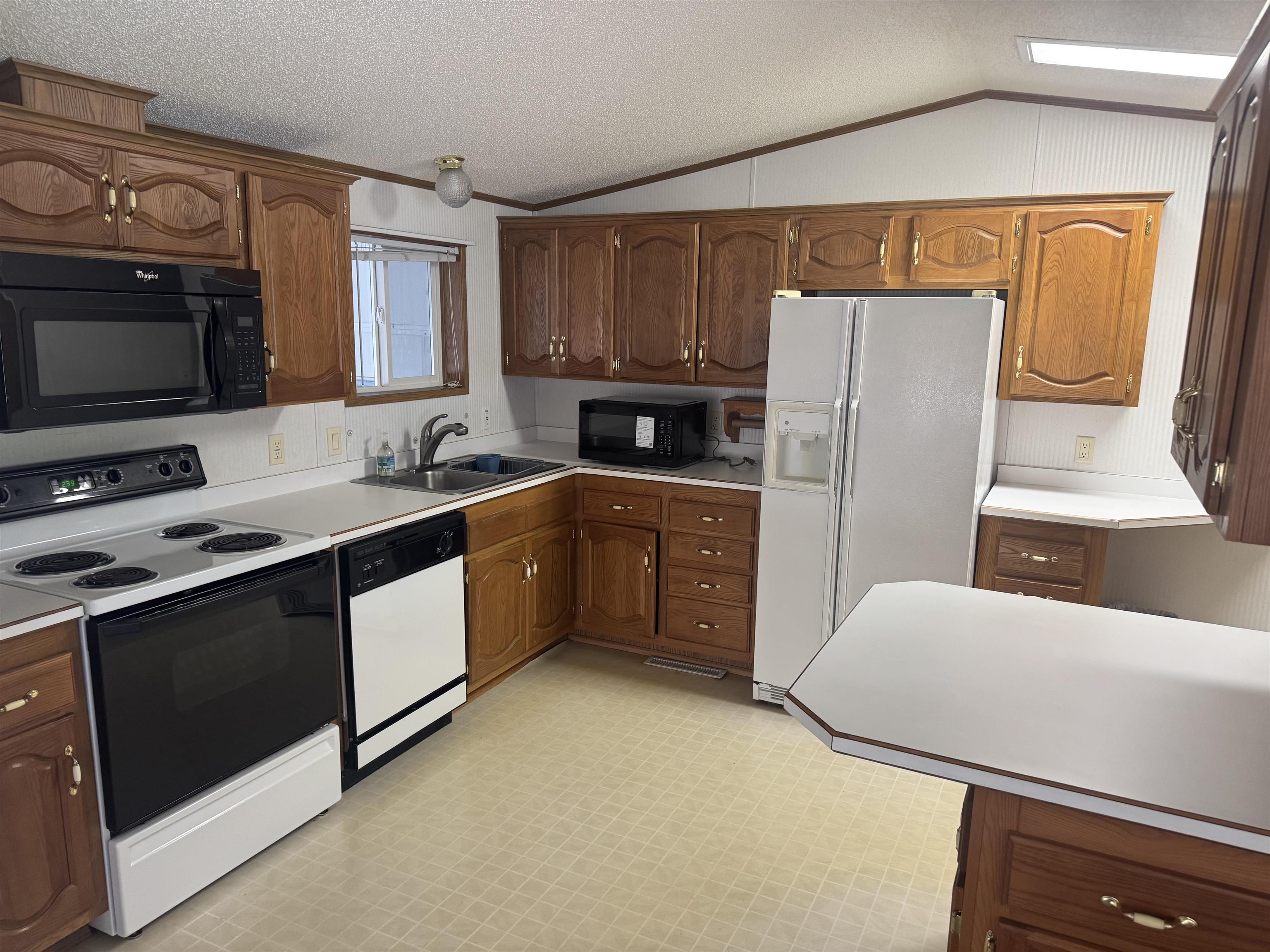 8311 S State Highway 13 Property Photo 2