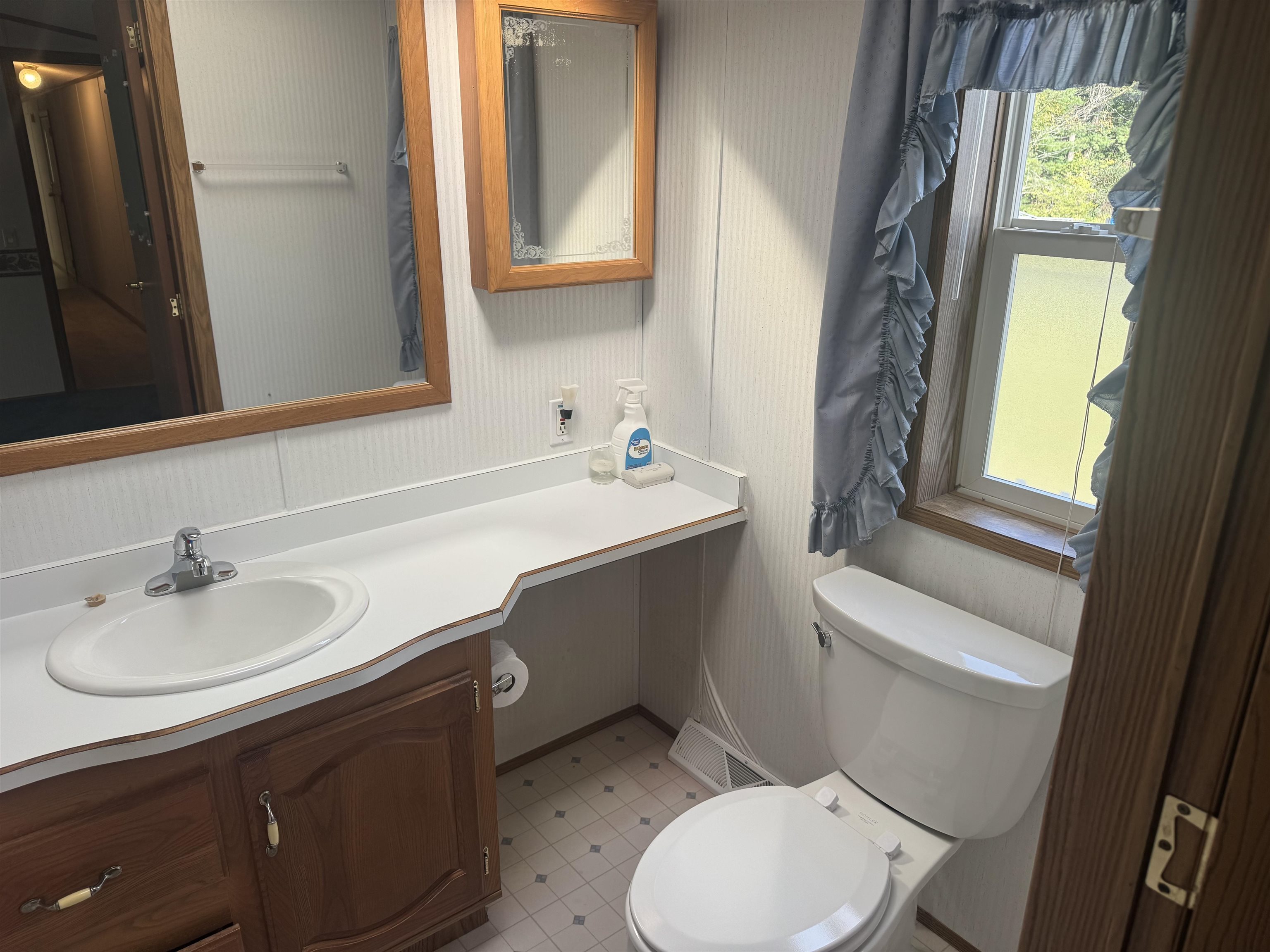 8311 S State Highway 13 Property Photo 9
