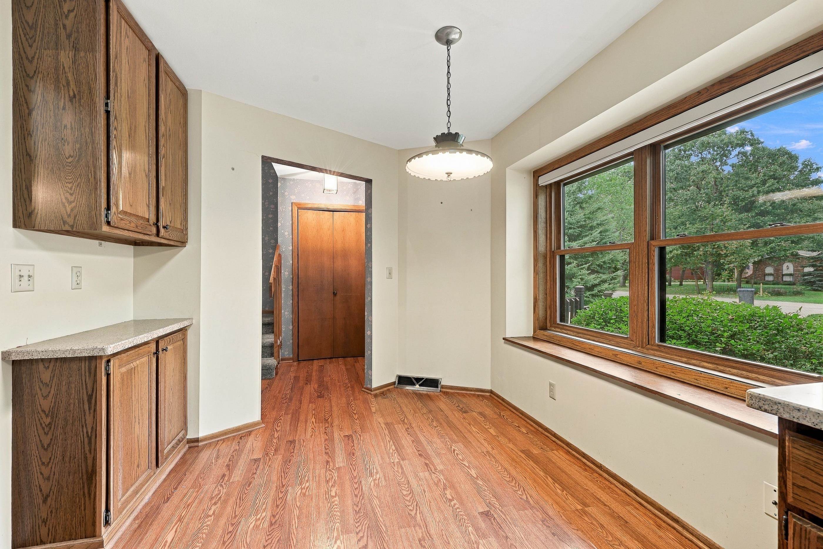 2207 Plover Springs Drive Property Photo 6