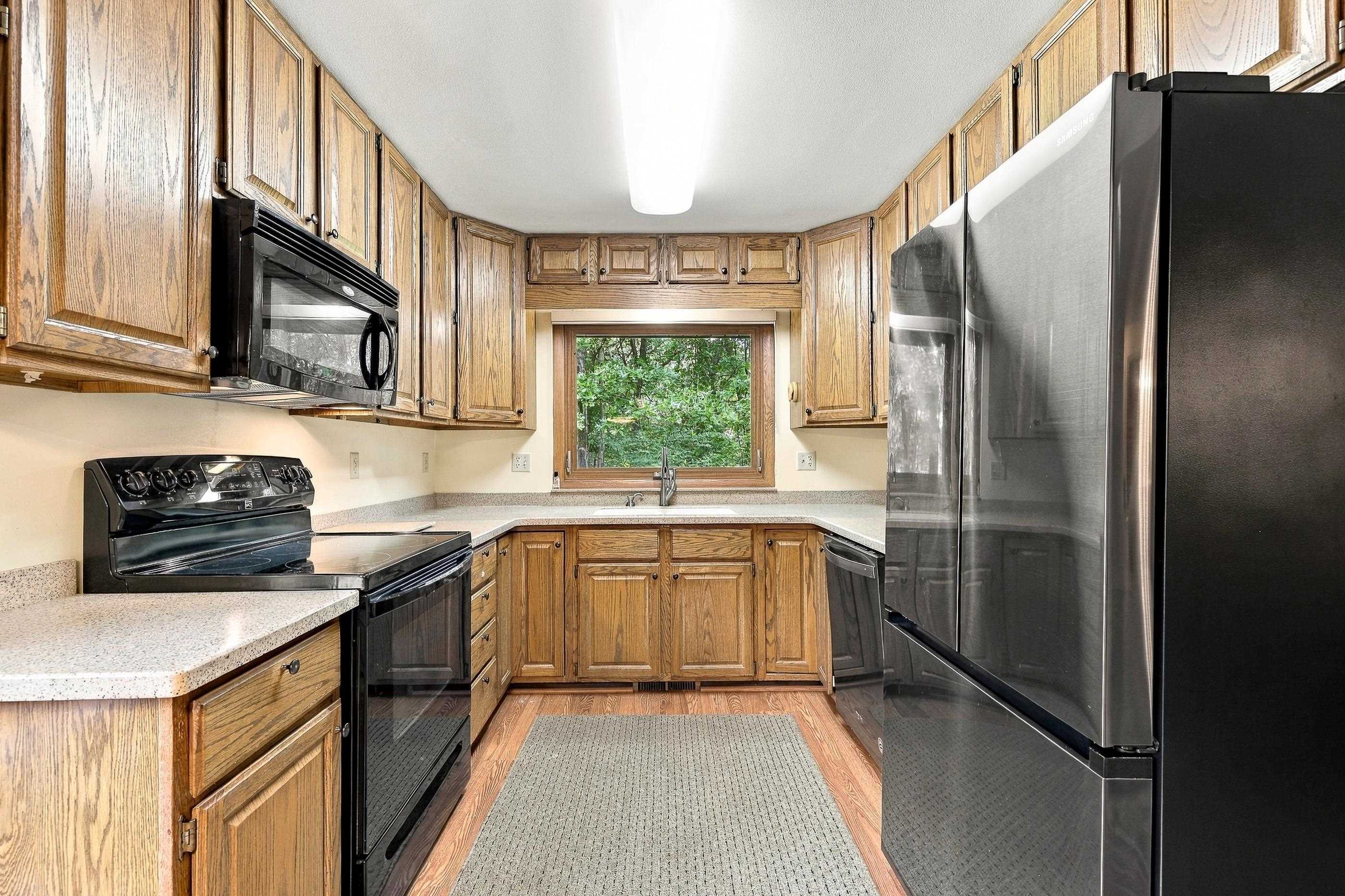 2207 Plover Springs Drive Property Photo 7