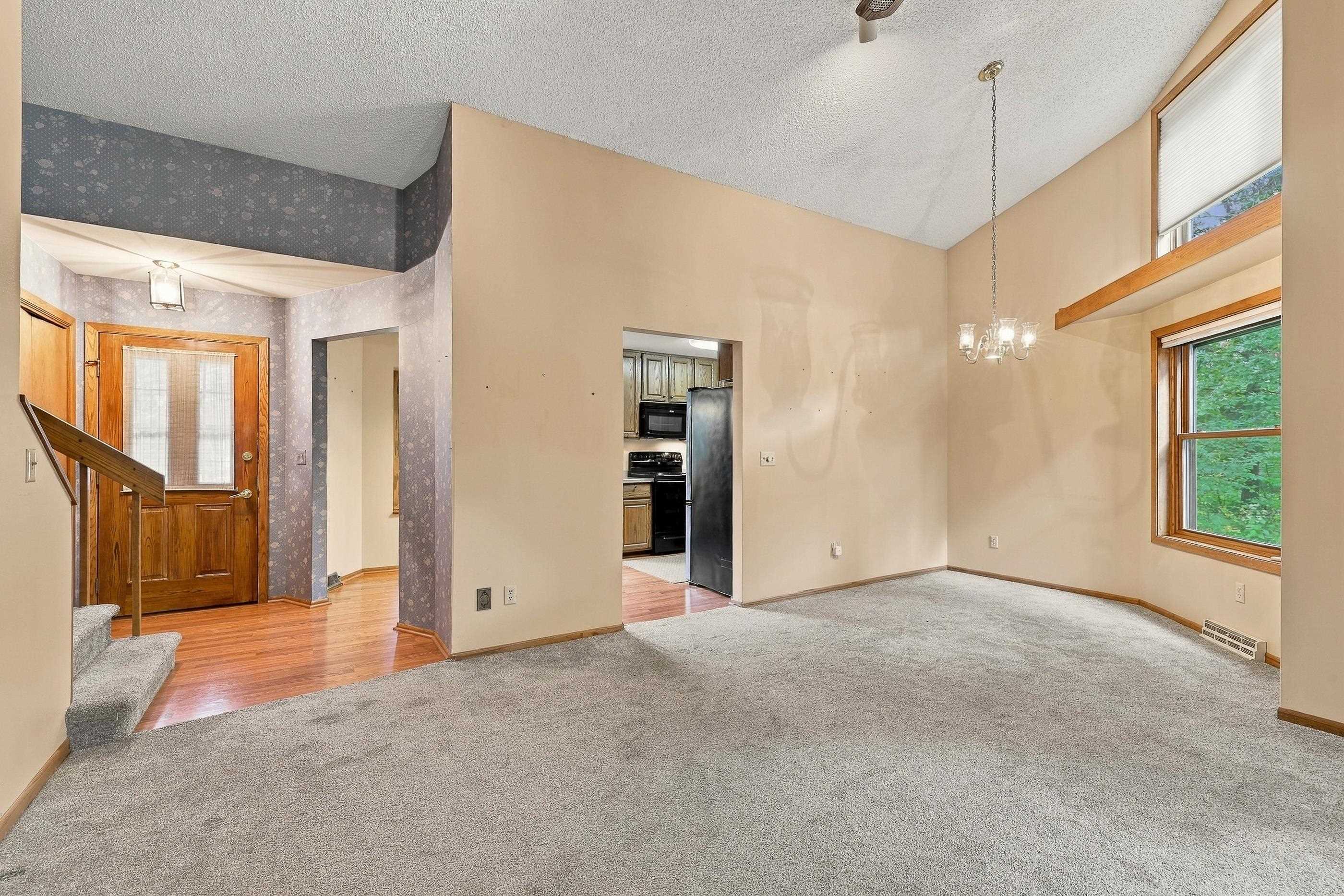 2207 Plover Springs Drive Property Photo 11