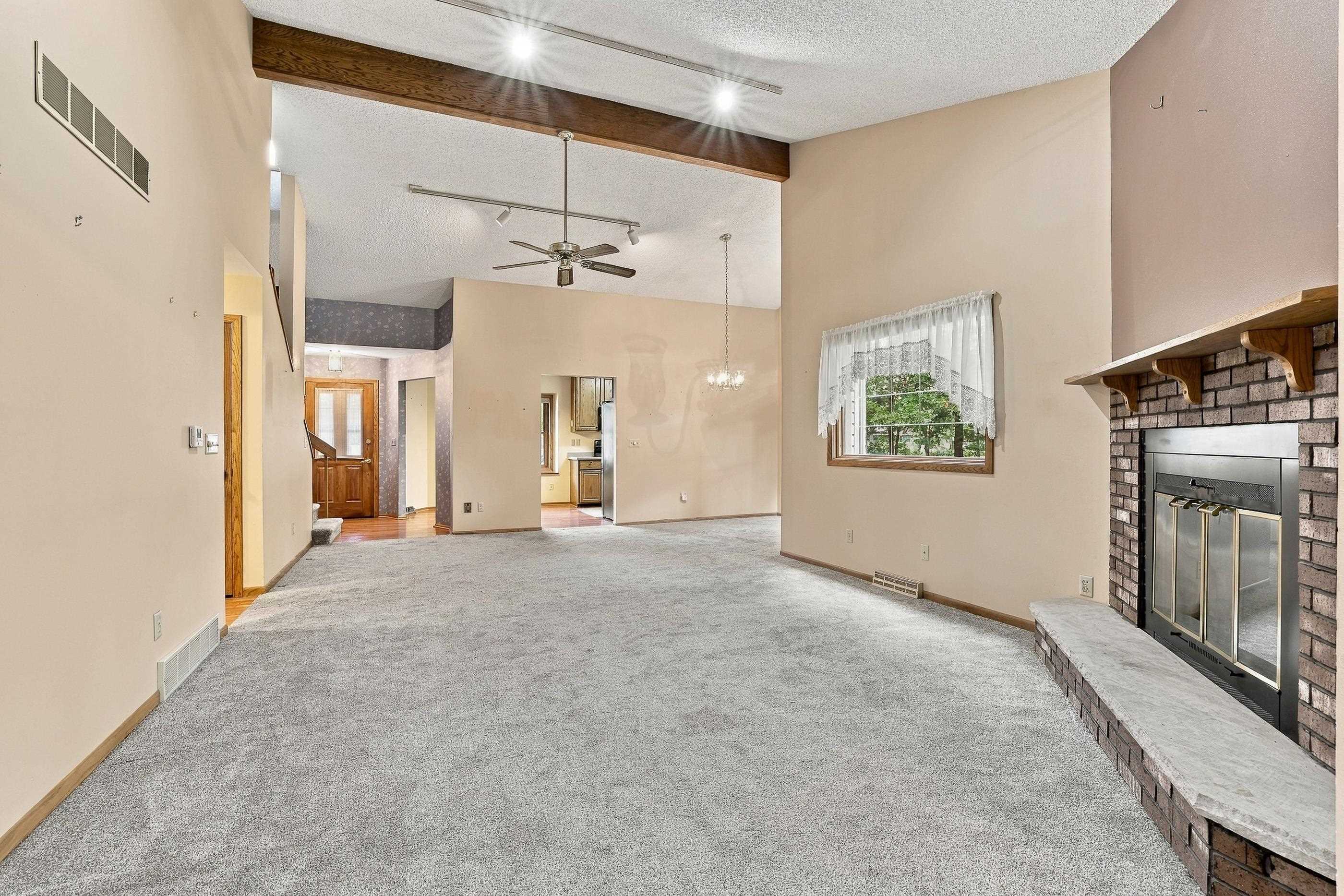 2207 Plover Springs Drive Property Photo 16