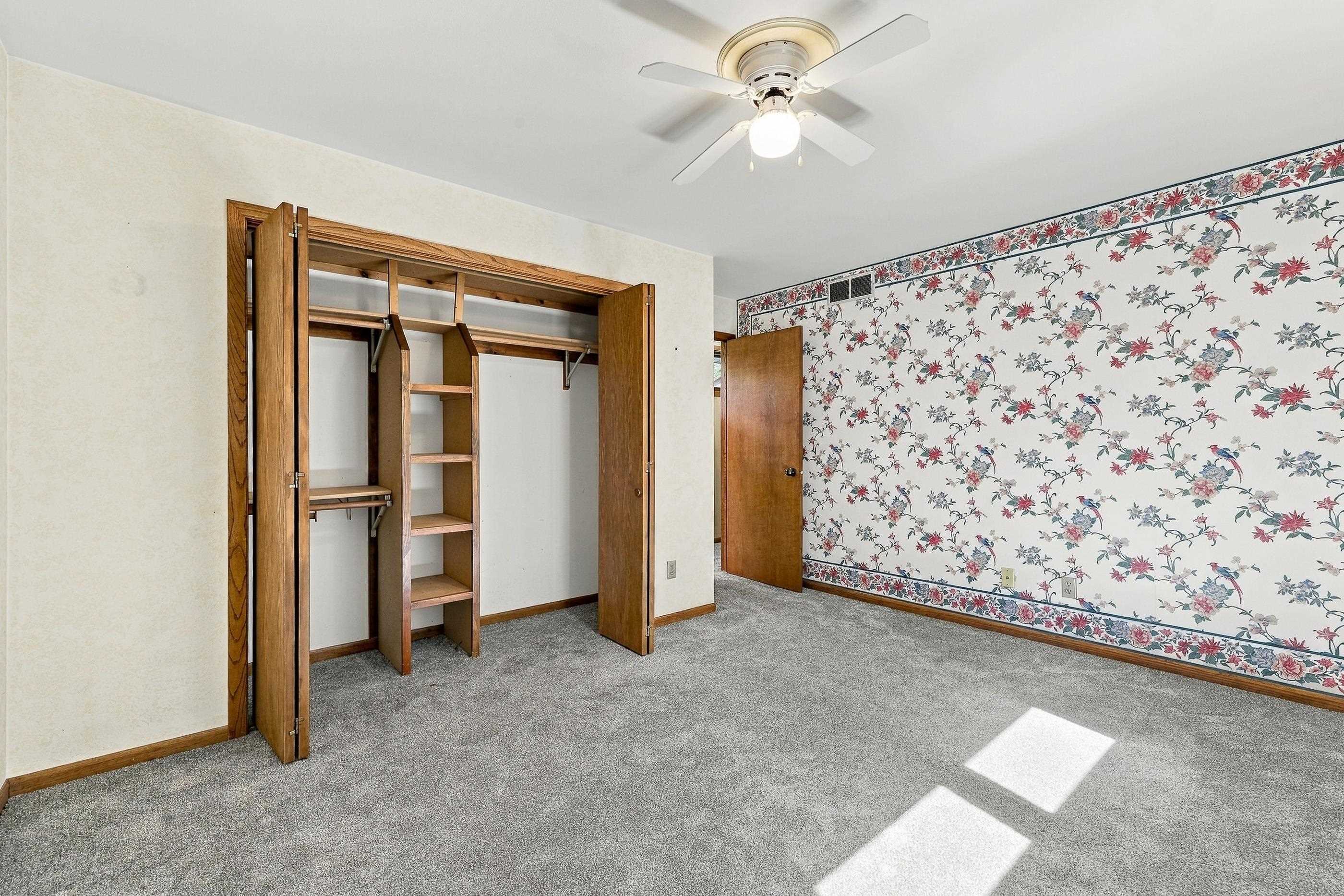 2207 Plover Springs Drive Property Photo 30