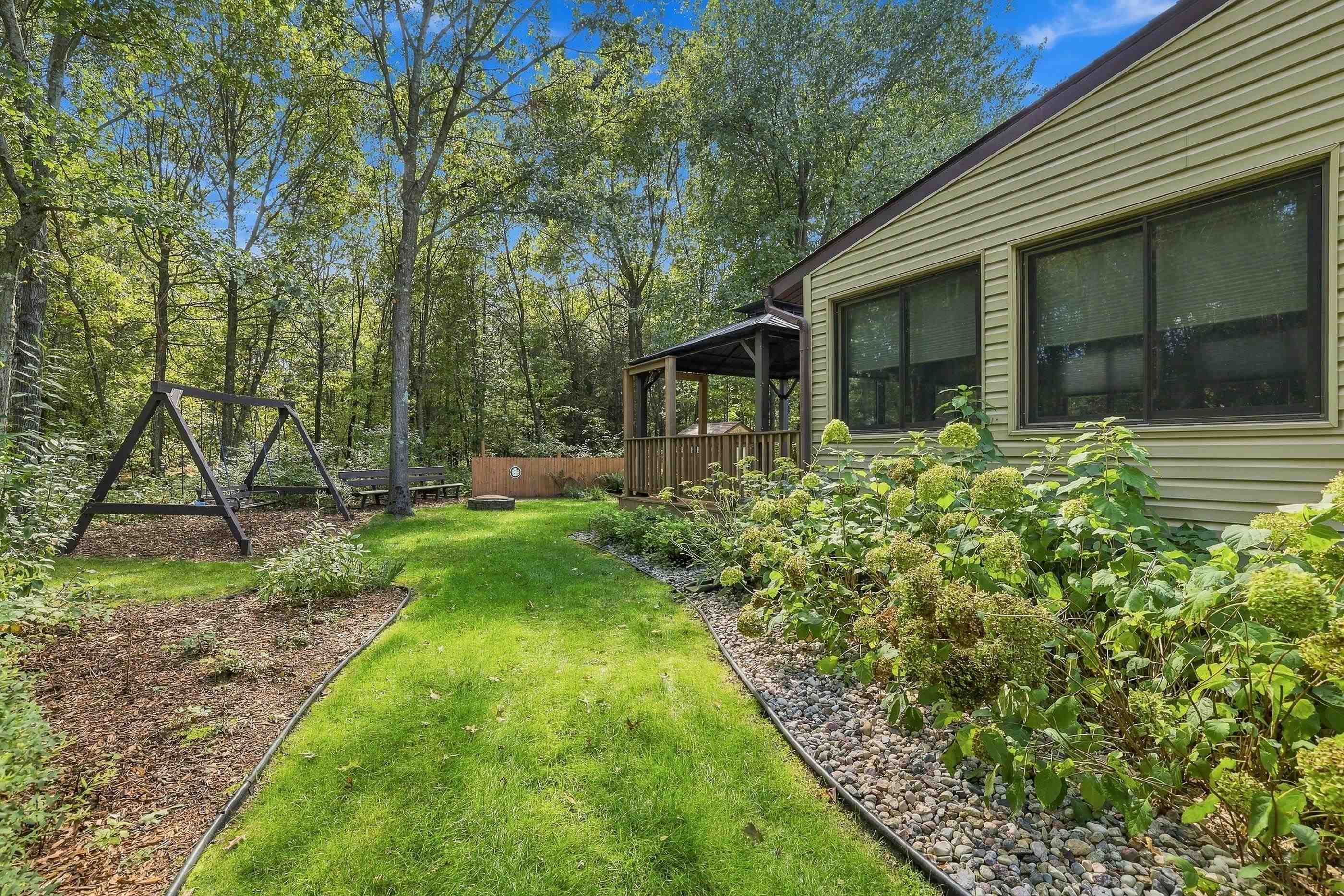 2207 Plover Springs Drive Property Photo 45