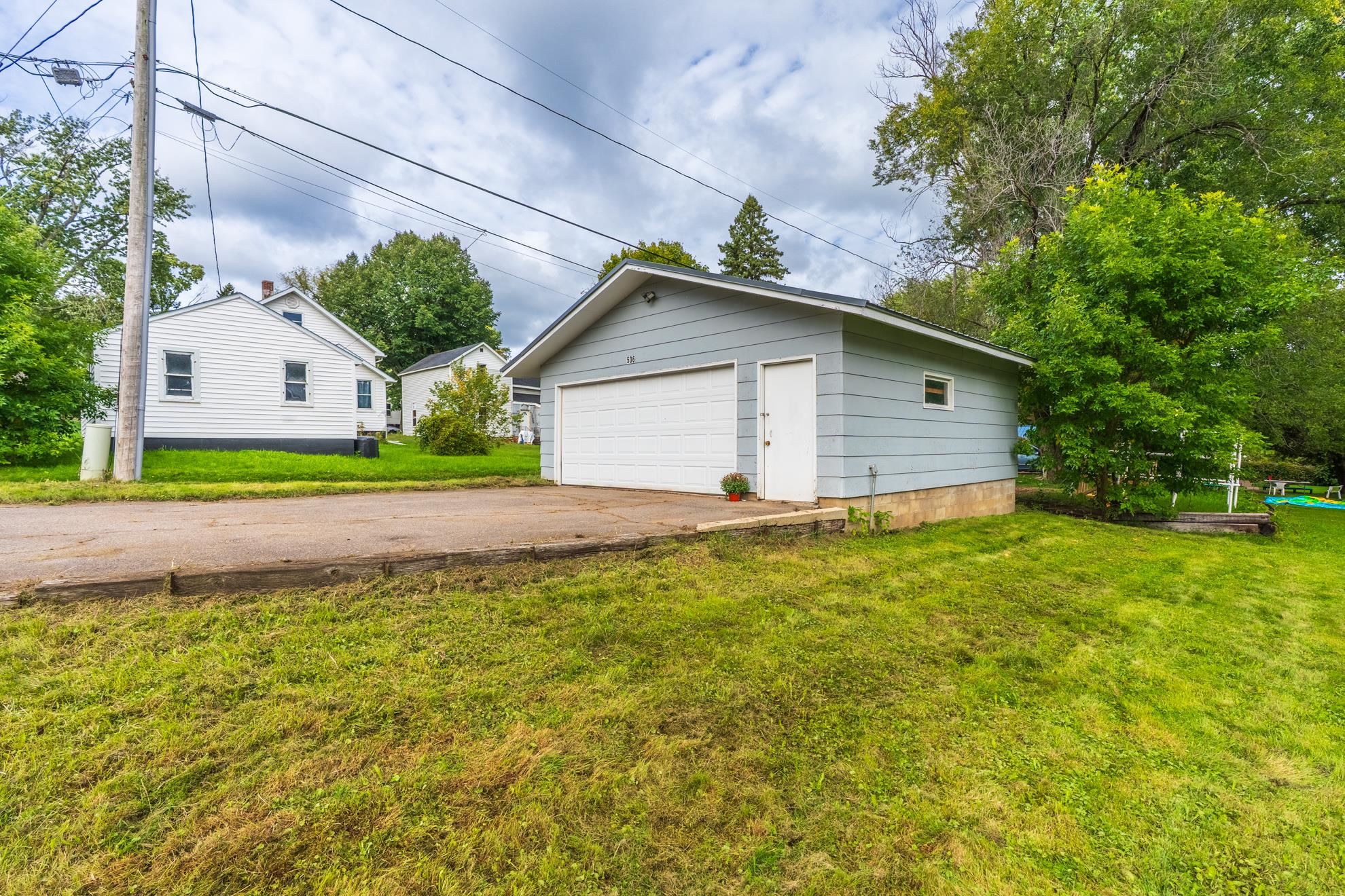 506 Elm Street Property Photo 8