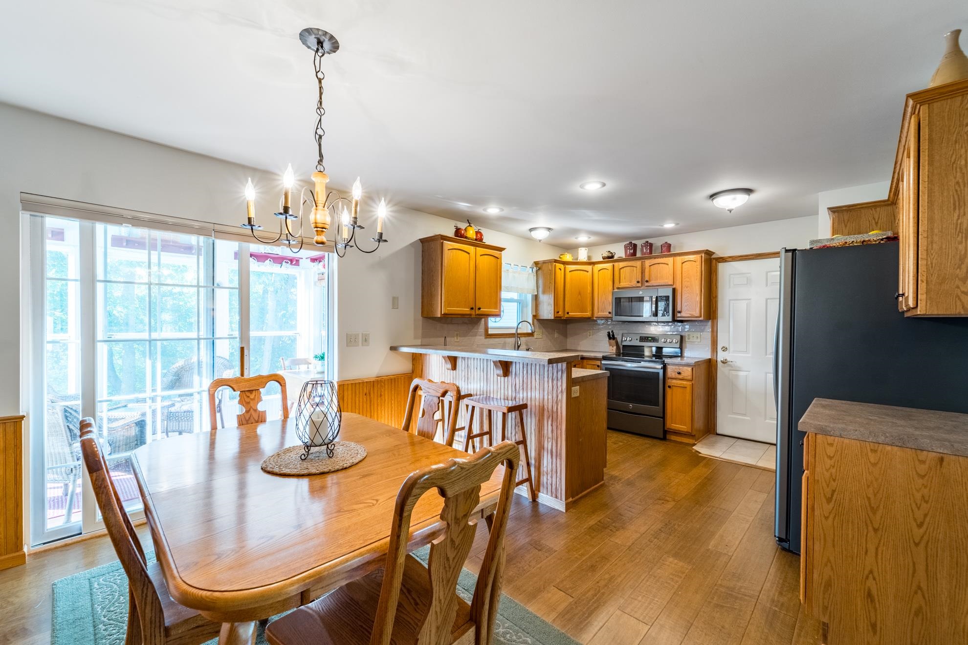 2403 Country Creek Lane Property Photo 12