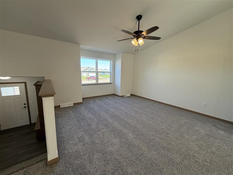239 Evelyn Court Property Photo 4