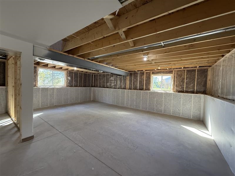 239 Evelyn Court Property Photo 16