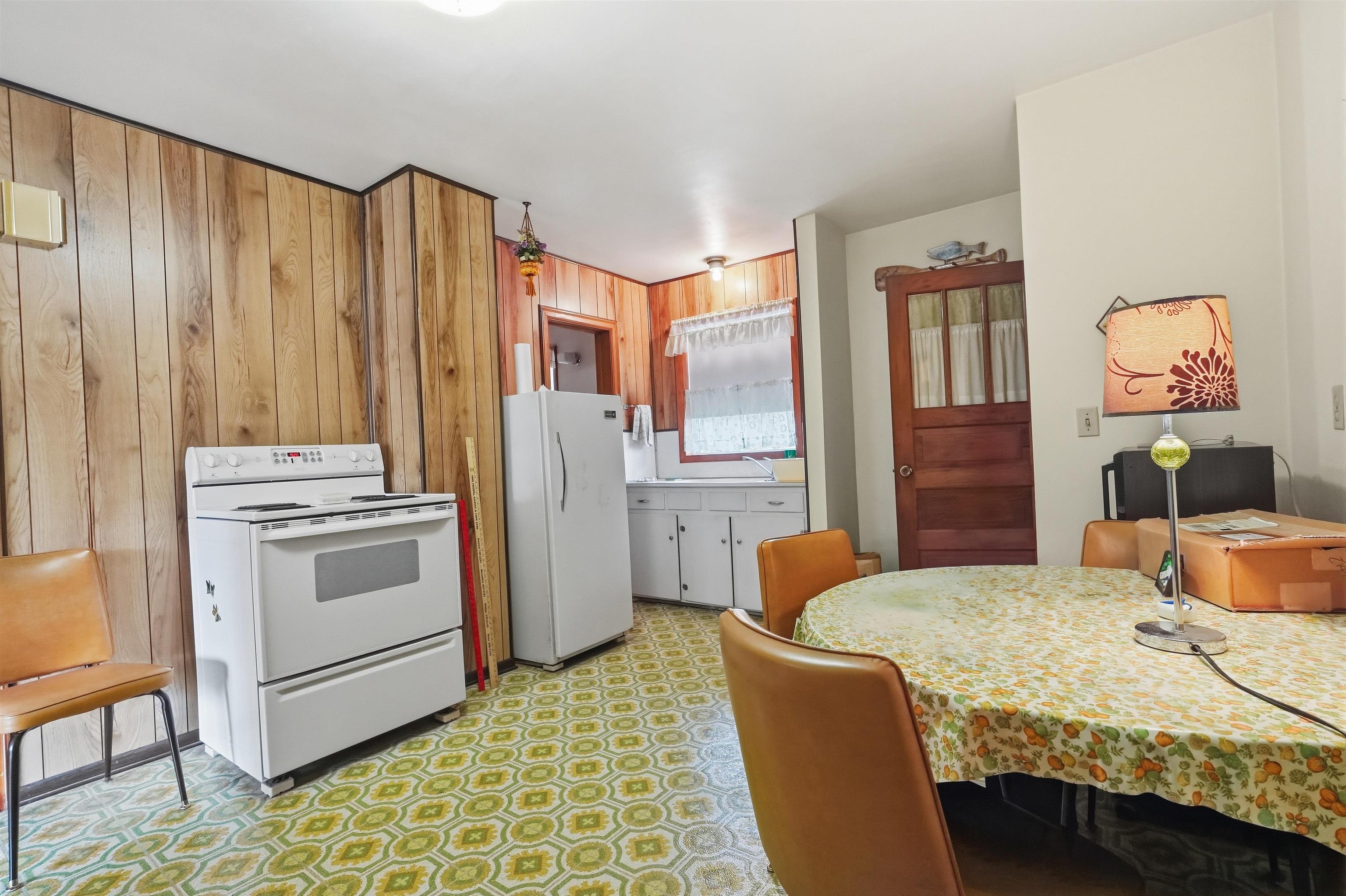 710 E South Street Property Photo 2