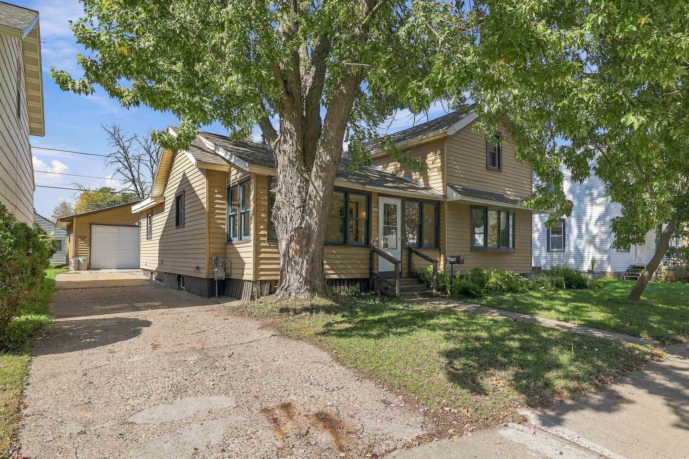 308 Second Street Property Photo 1