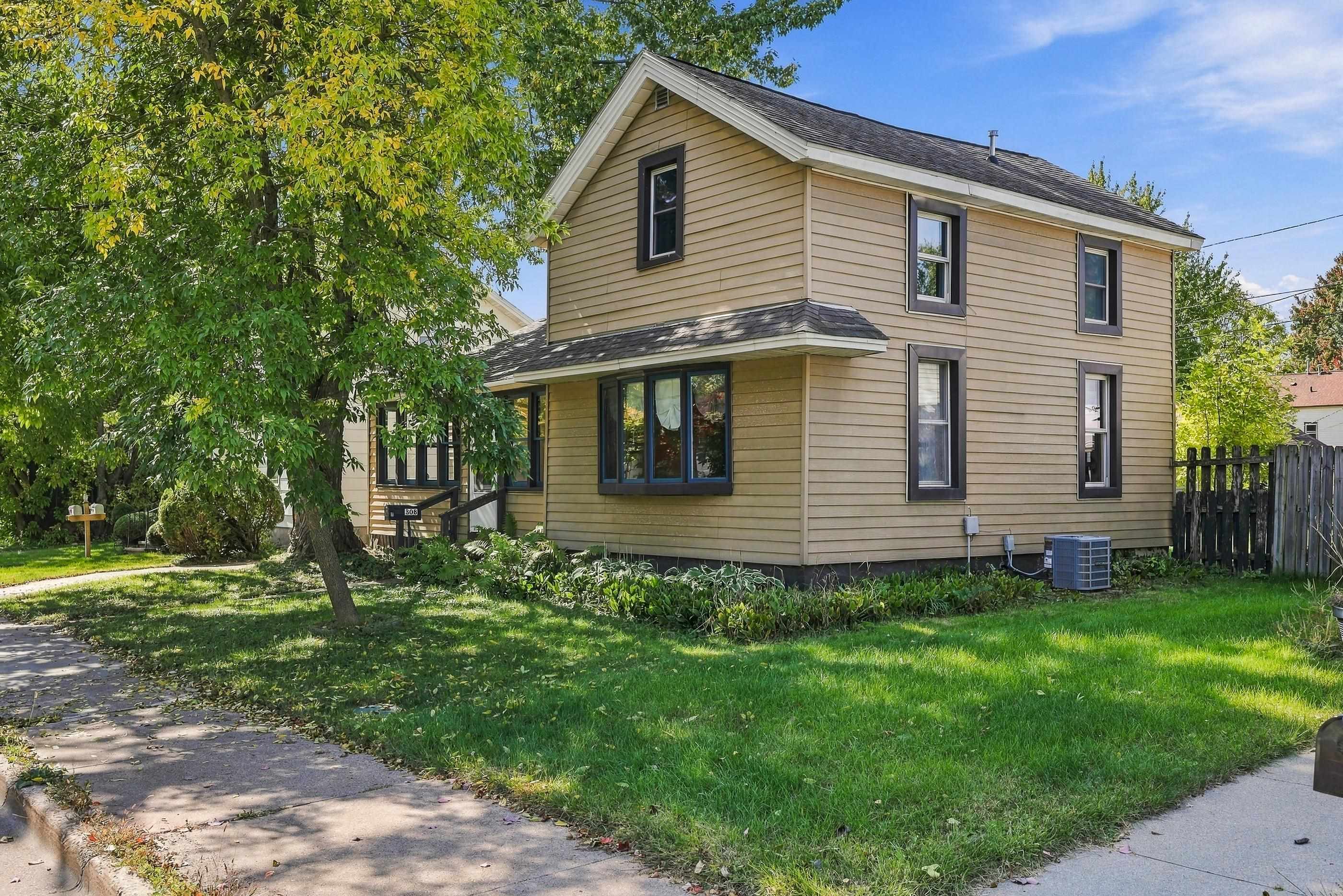 308 Second Street Property Photo 4