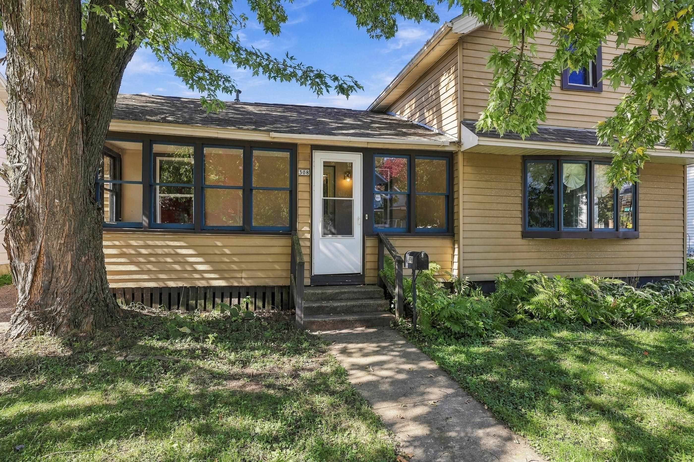 308 Second Street Property Photo 5