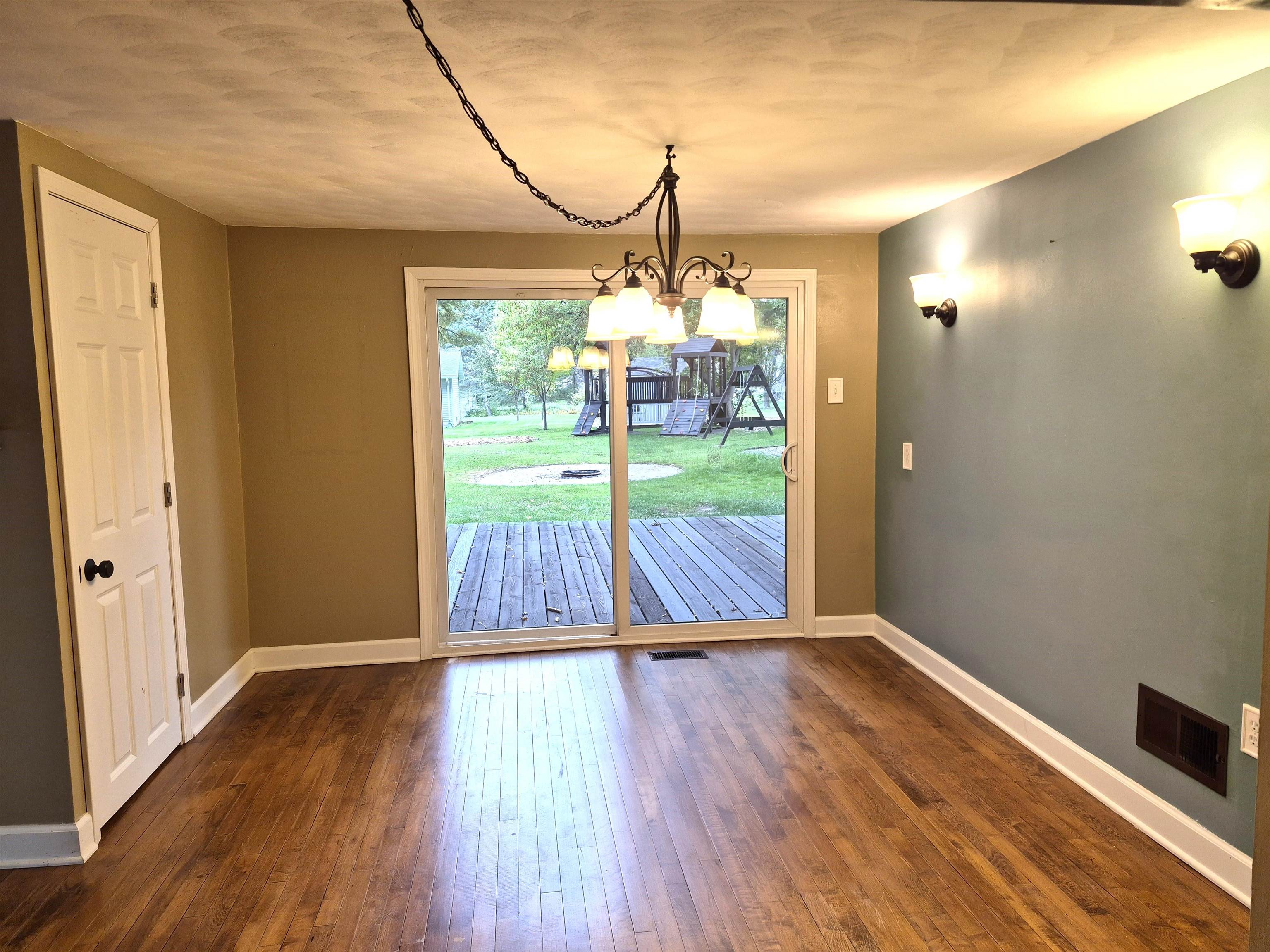 1008 S Clark Avenue Property Photo 14