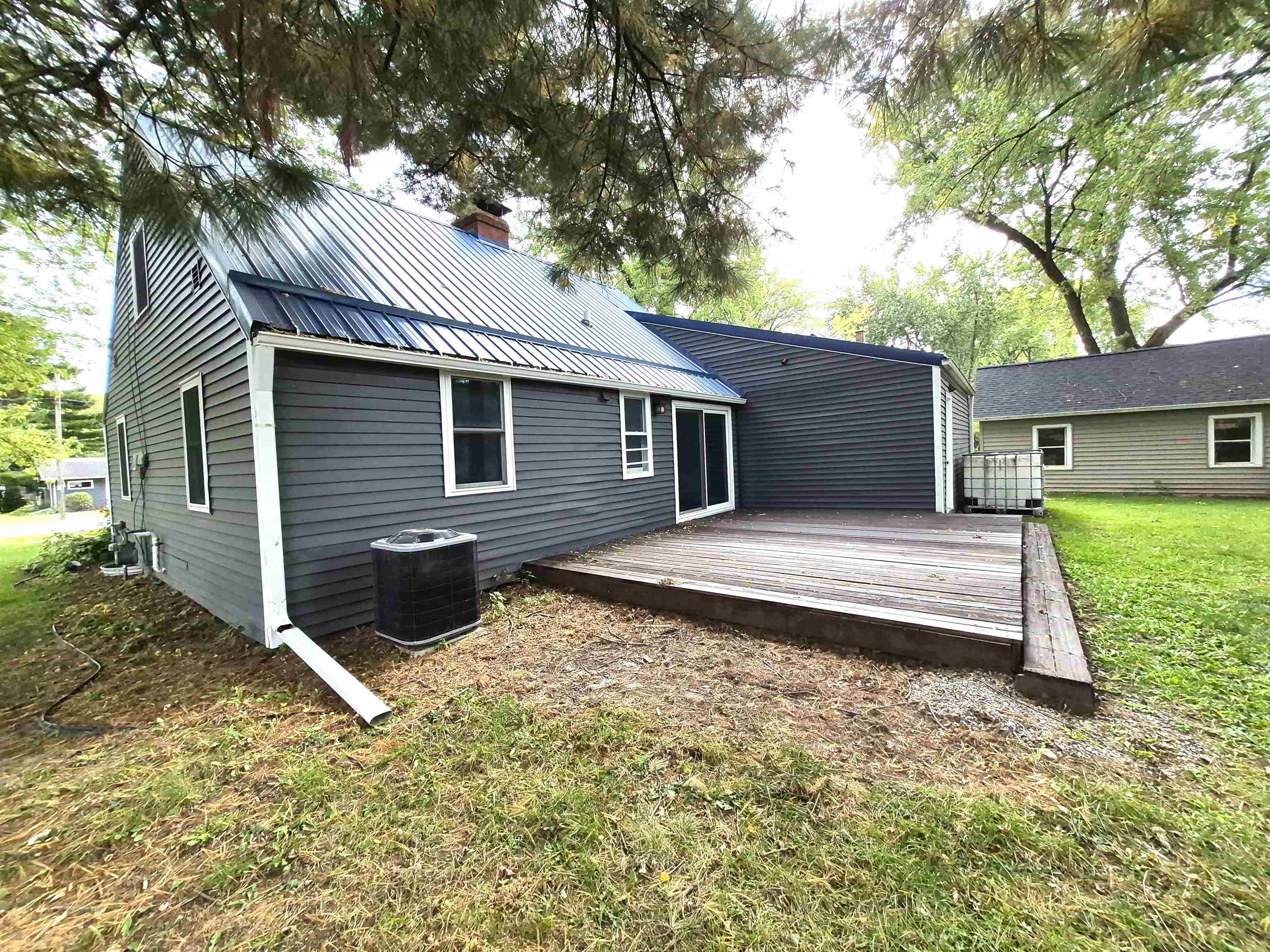 1008 S Clark Avenue Property Photo 38