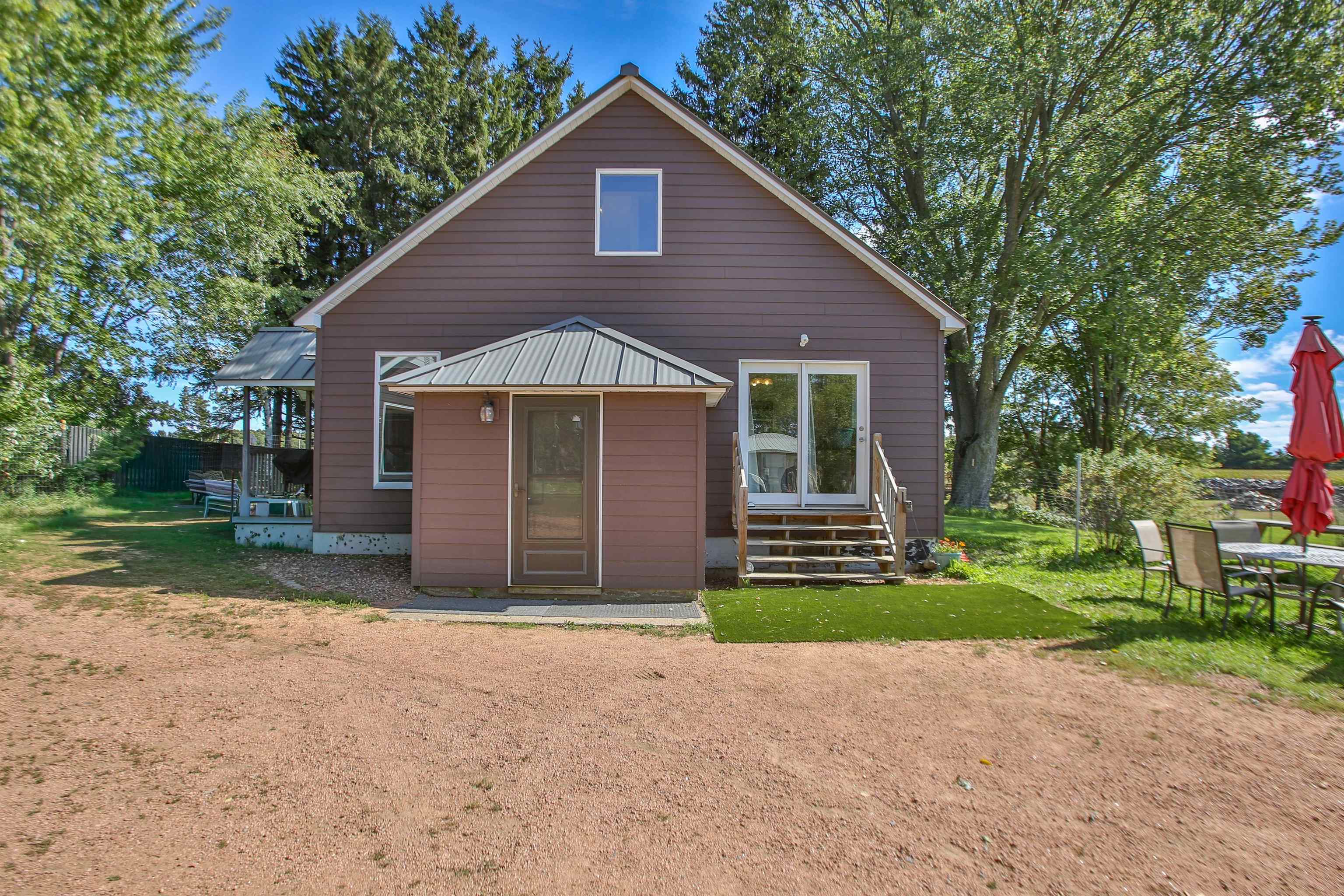 228670 Cardinal Lane Property Photo 2